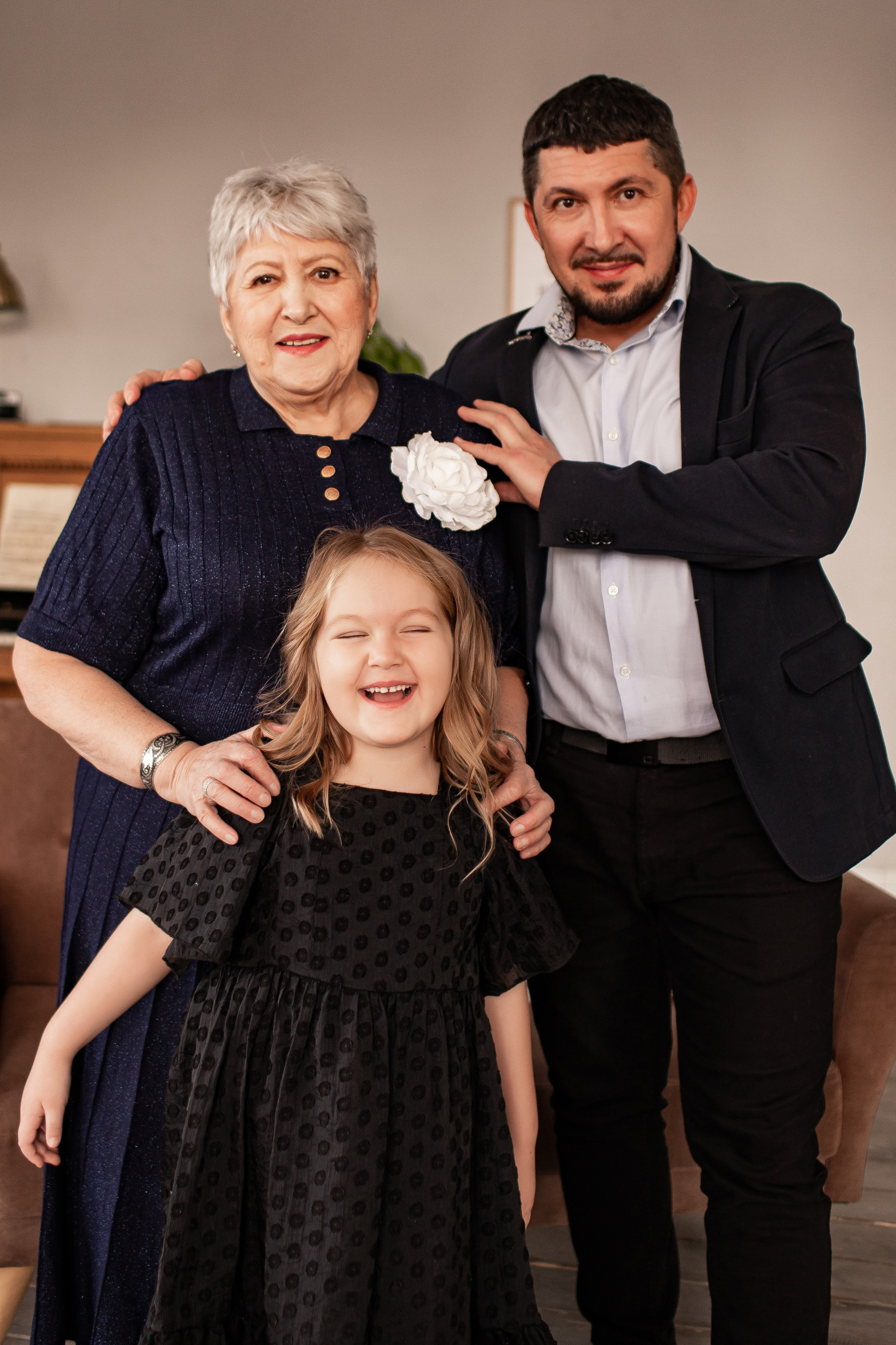 Серго и его семья. Семейная съемка — это красивый способ признаться своей семье в любви