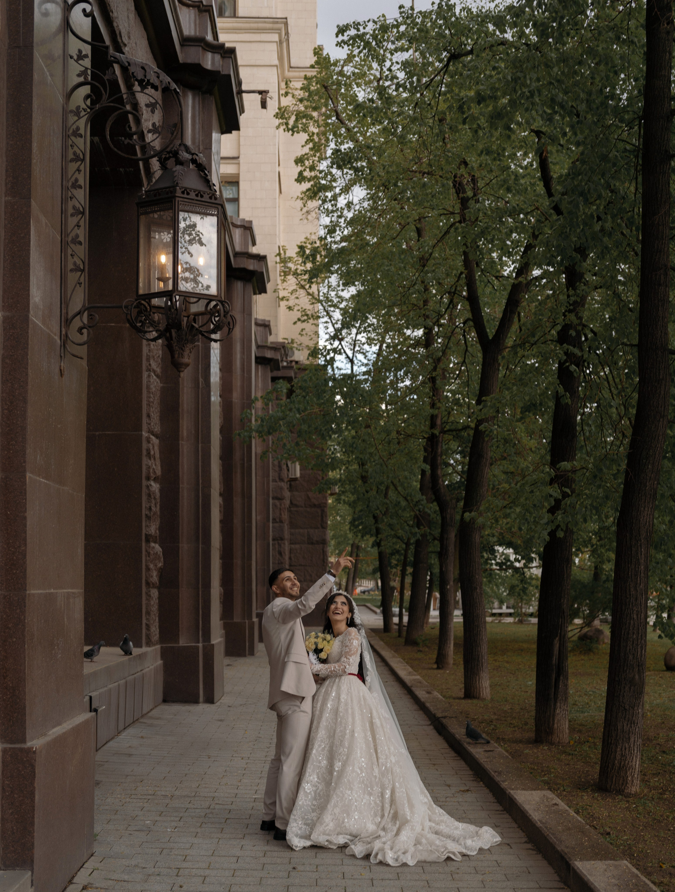 Свадебная прогулка на Котельнической. Азиз и Нармин. Семейный фотограф в Москве Алёна Чача