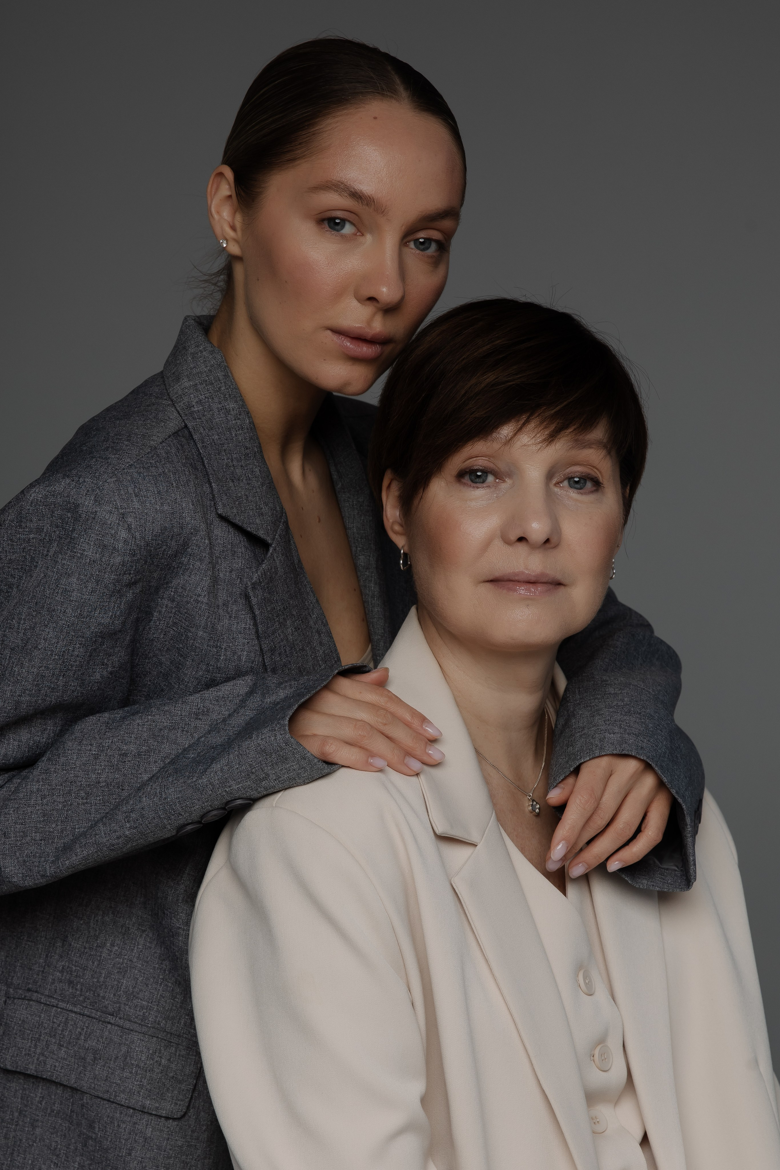 Мама и дочь, минимализм. СВАДЕБНЫЙ ФОТОГРАФ ЧЕЛЯБИНСК