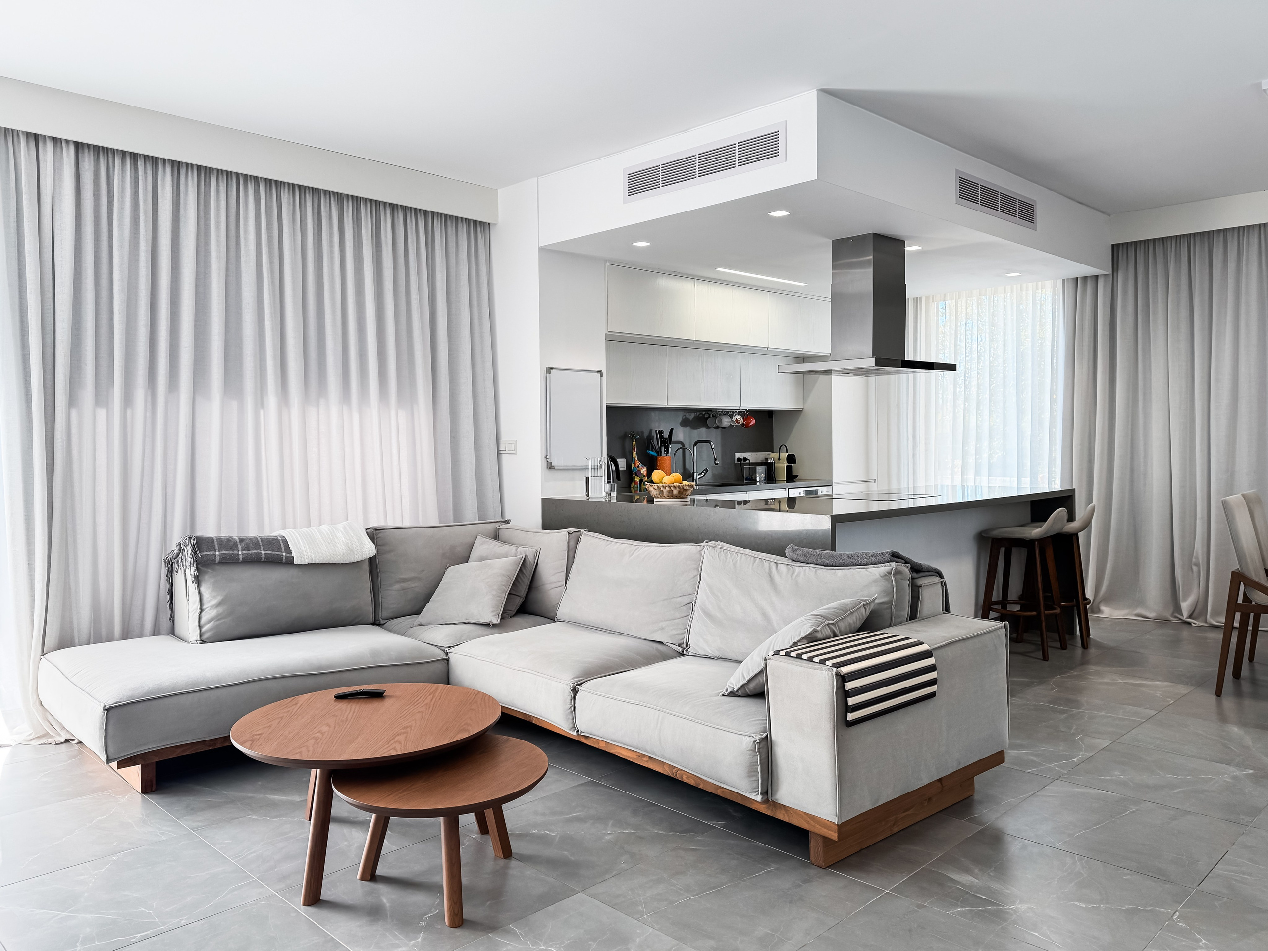 Агенство Недвижимости. Видеограф Добромыслов