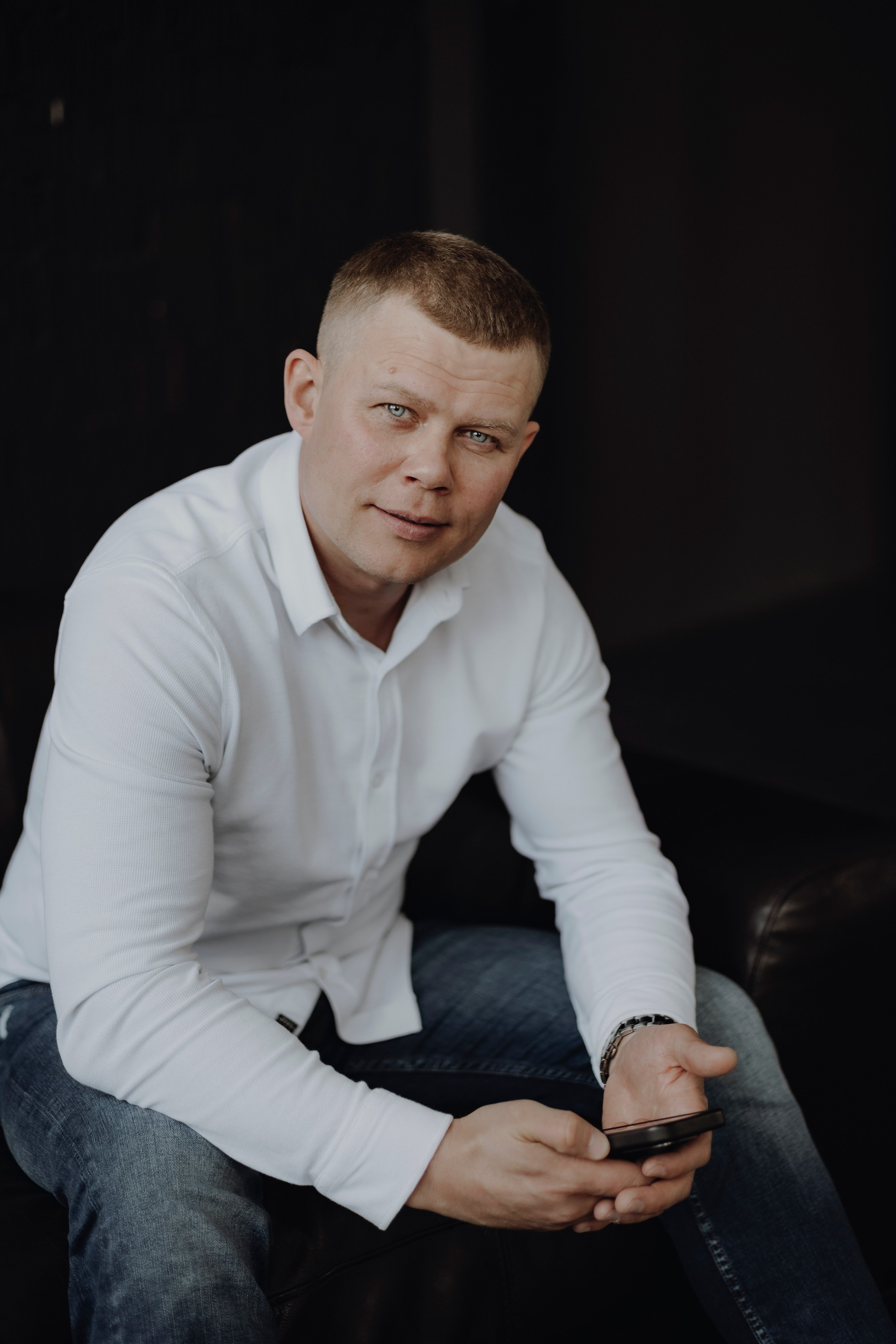 Мужской портрет. Свадебный и портретный фотограф в Ижевске и Санкт-Петербурге Саша Брокколи