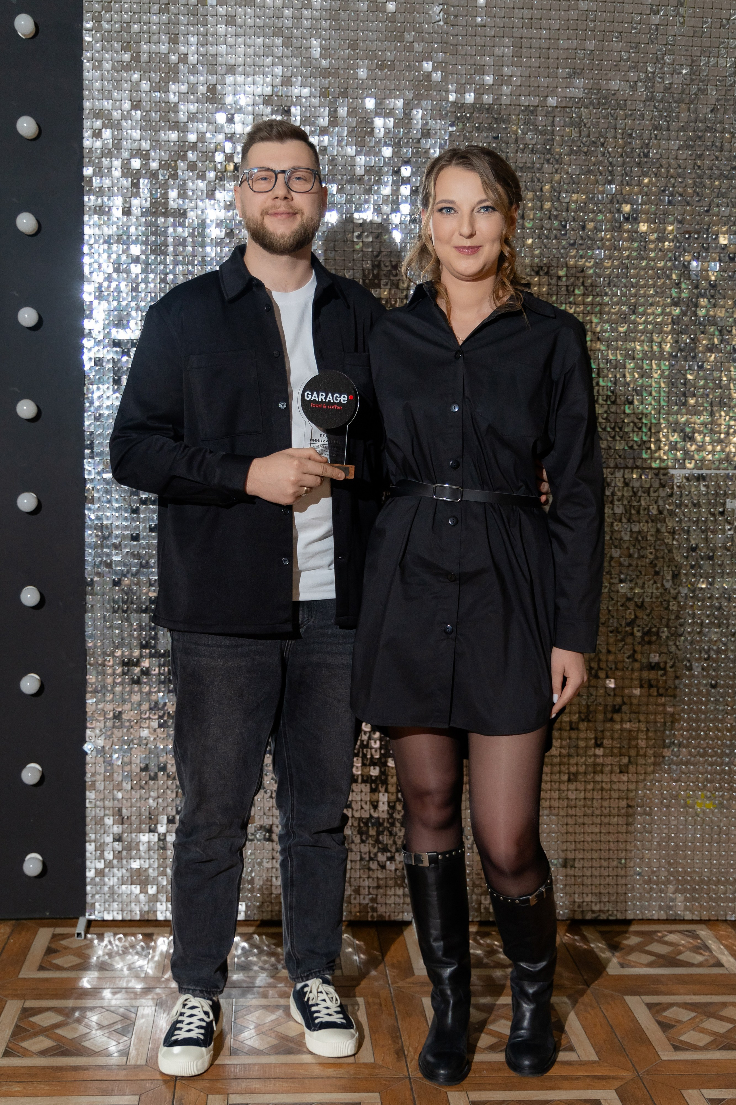 Корпоративная фотосъемка для кафе GARAGE | Новый год 2025 | Минск. Свадебный фотограф в Минске/Беларуси Сергей Спиридонов