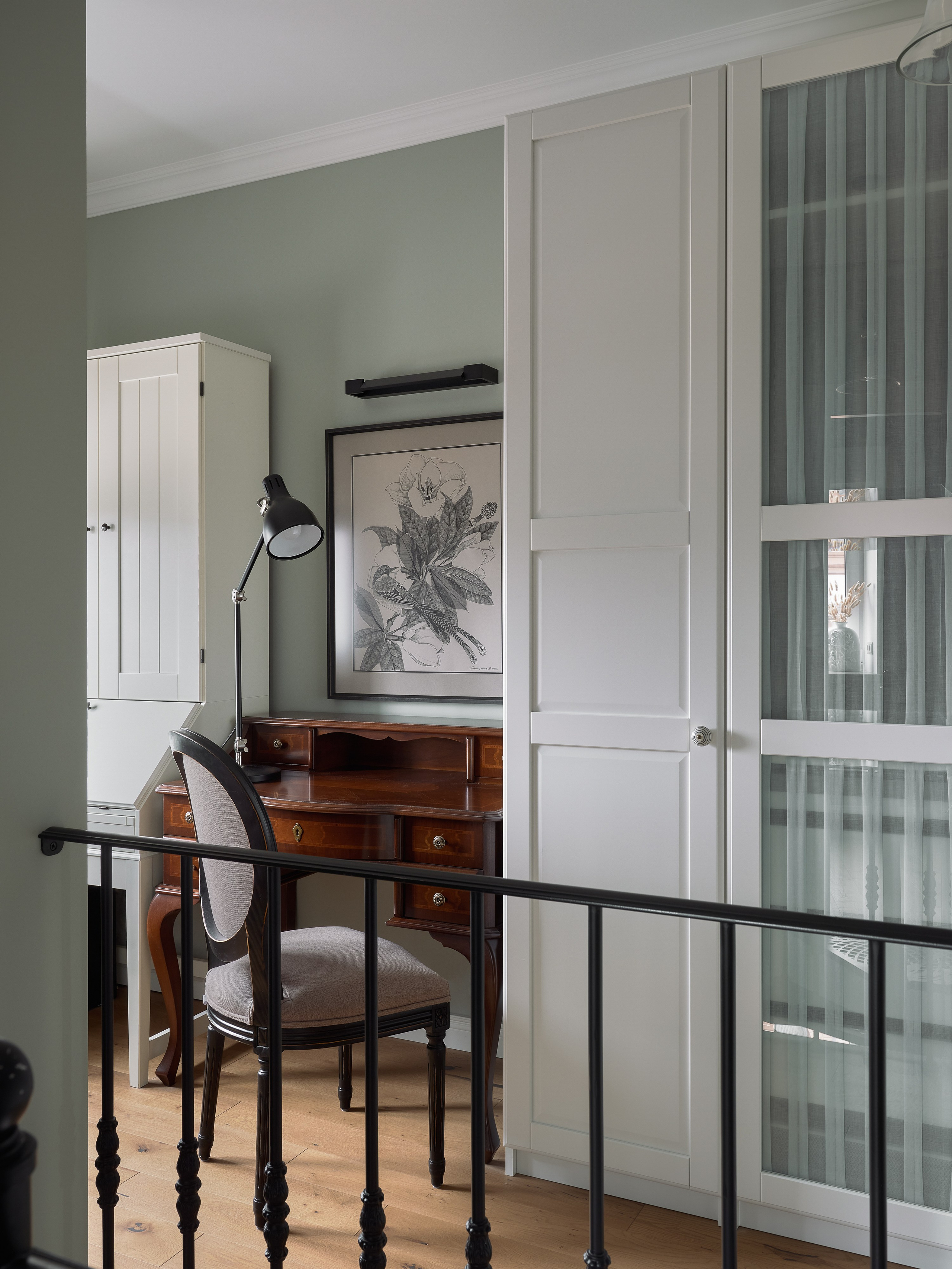 Таун-хаус с ажурной винтовой лестницей. Фотограф Наталья Вершинина