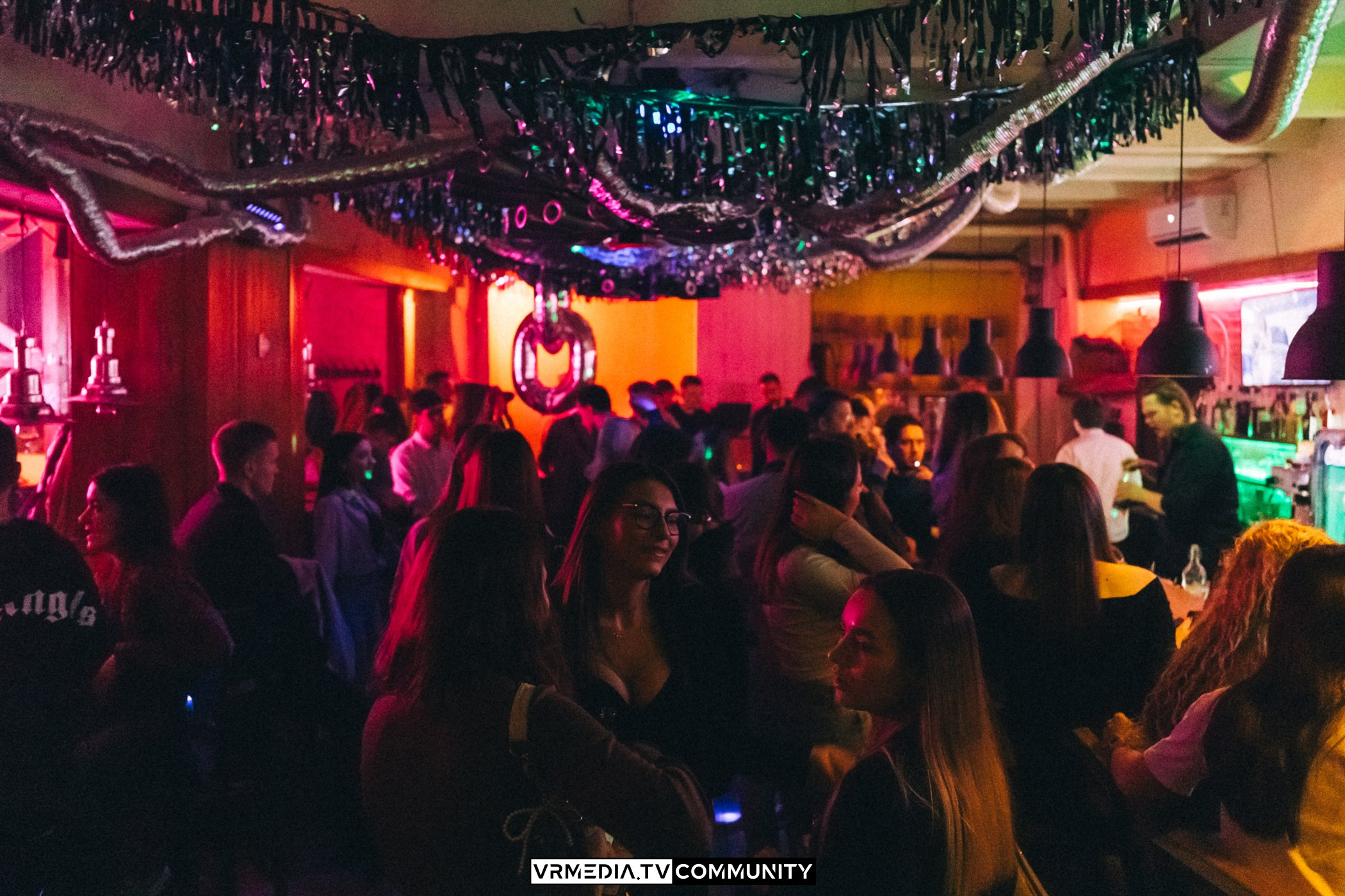 Бар «Cosmo»: Прощальная вечеринка