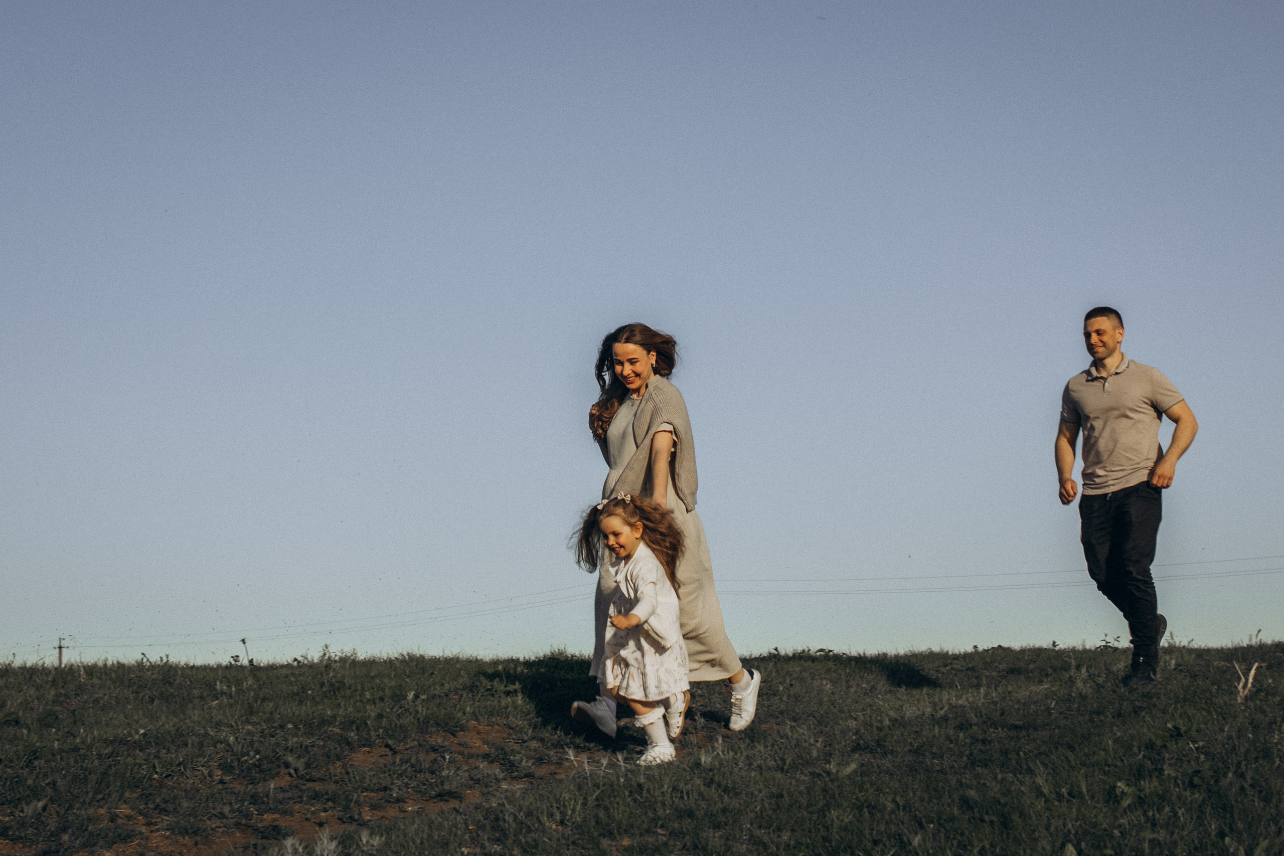 Юля, Стас и Вероника. Семейный фотограф lifestyle в Новосибирске Елена Шпилевая