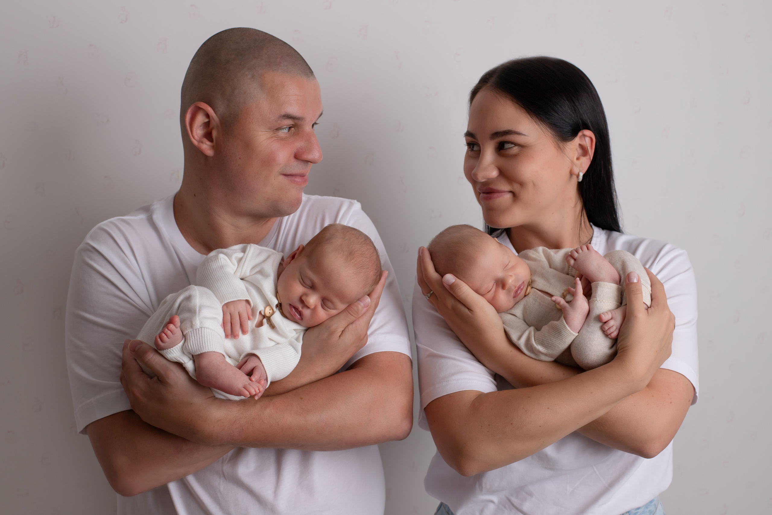 Семейные кадры newborn. Фотограф новорожденных в Ярославле Ольга Зимина