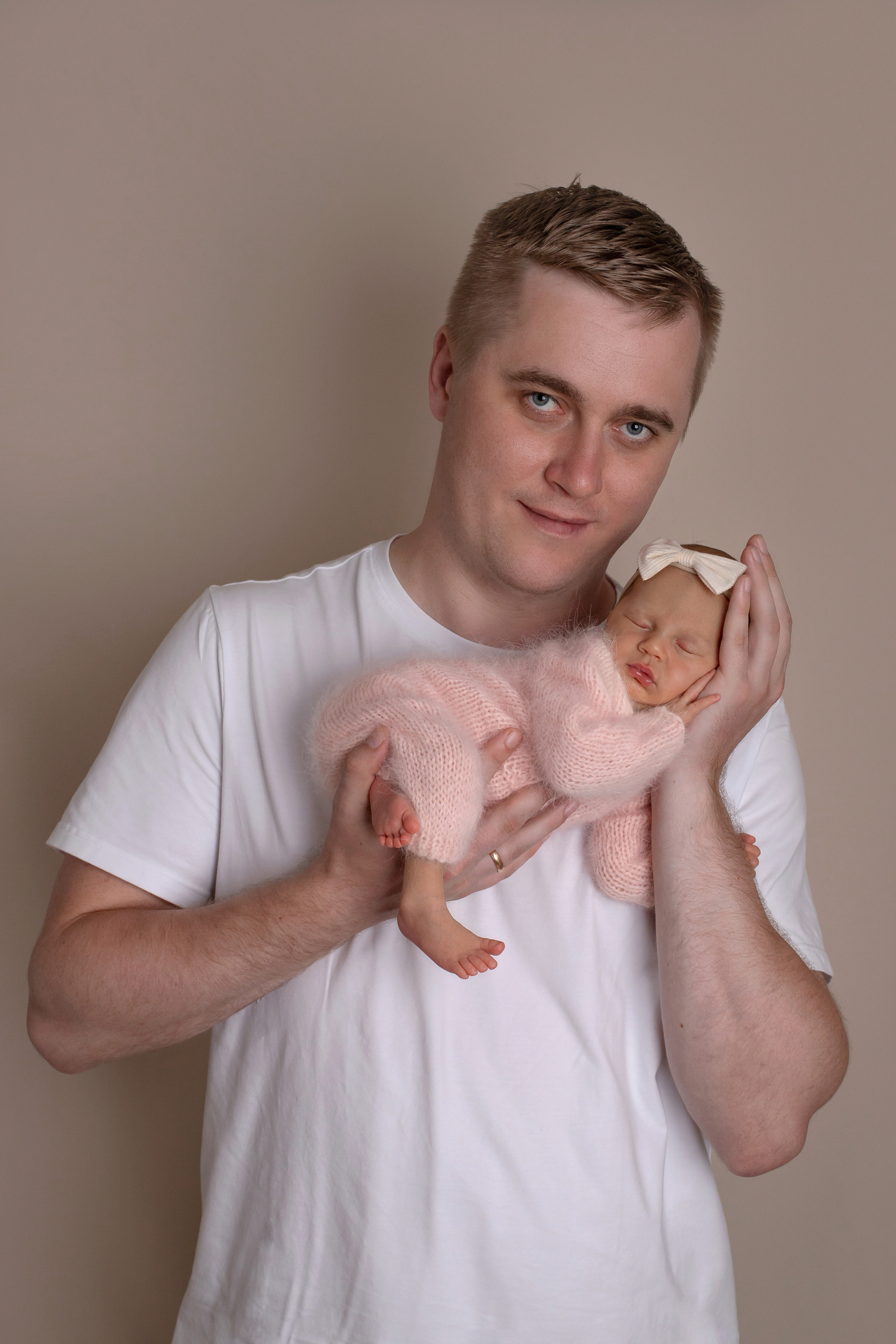 Семейные кадры newborn. Фотограф новорожденных в Ярославле Ольга Зимина