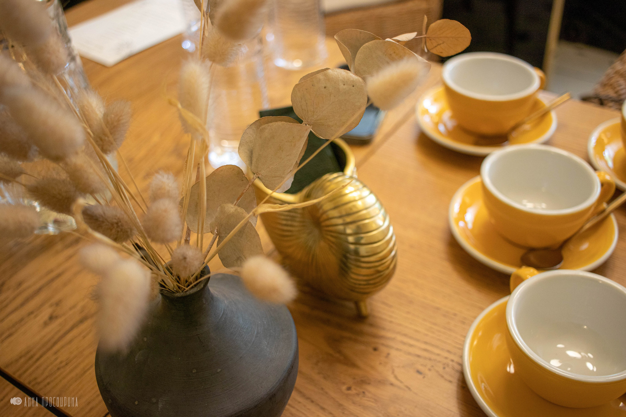 Контент-съемка с цветами, канал Грибоедова. Ваш фотограф в Санкт-Петербурге Анна Просвирина