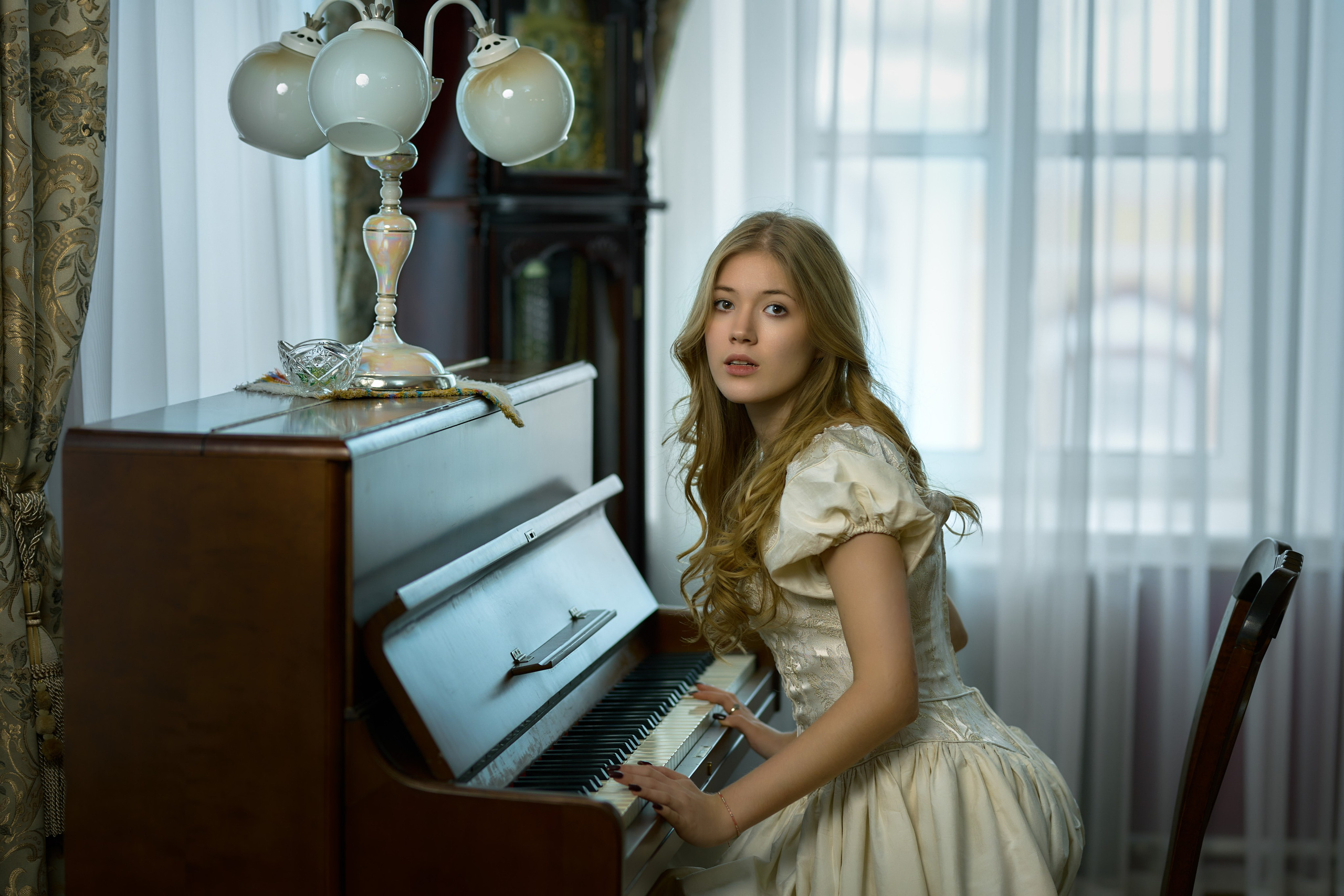 Фотосессия библиотека. Владимир Суздалов (ProMaXe) — Портретный фотограф, тематические фотосессии в Чебоксарах