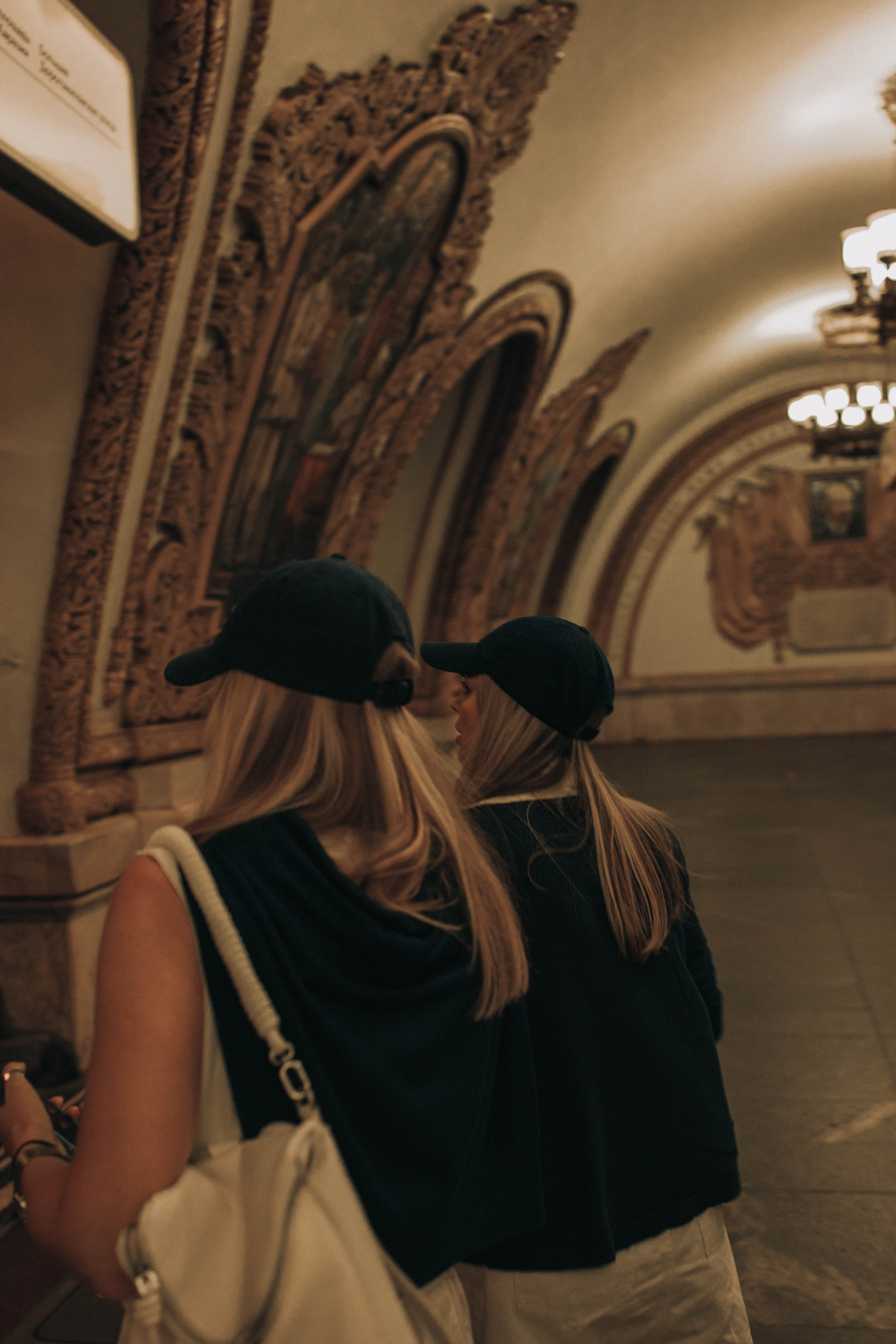 Прогулка Лиза и Марина. Фотограф lifestylе в Москве Пшеничная Анастасия