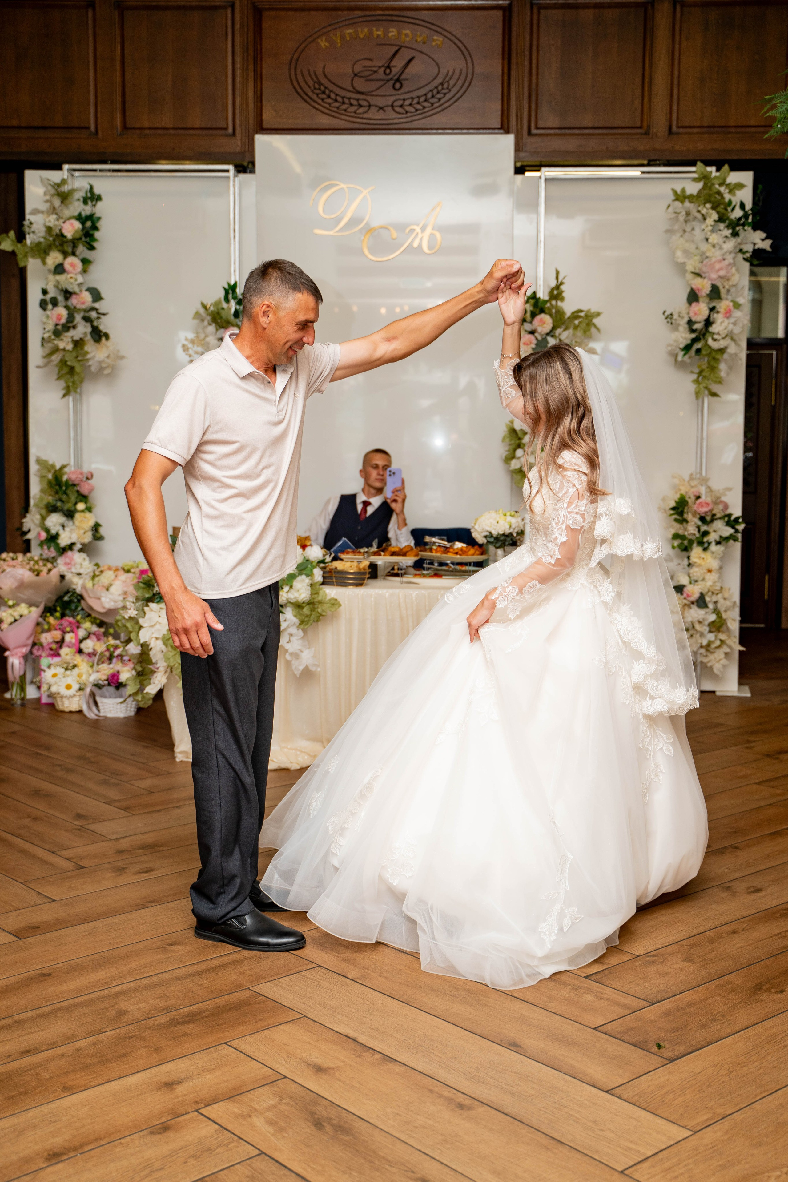 Данил и Анастасия. Видеосьемка, фотосьемка свадеб, юбилеев, утренников в Краснодарском кр