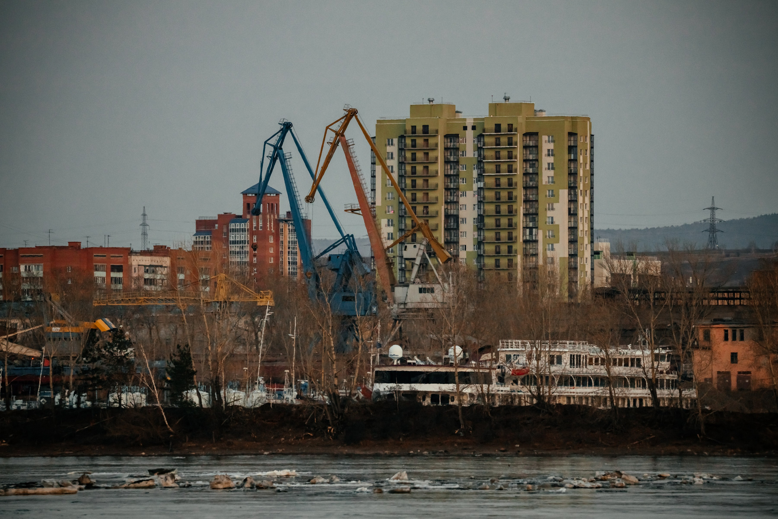 Город. Фотограф в Красноярске Оксана Корчагина