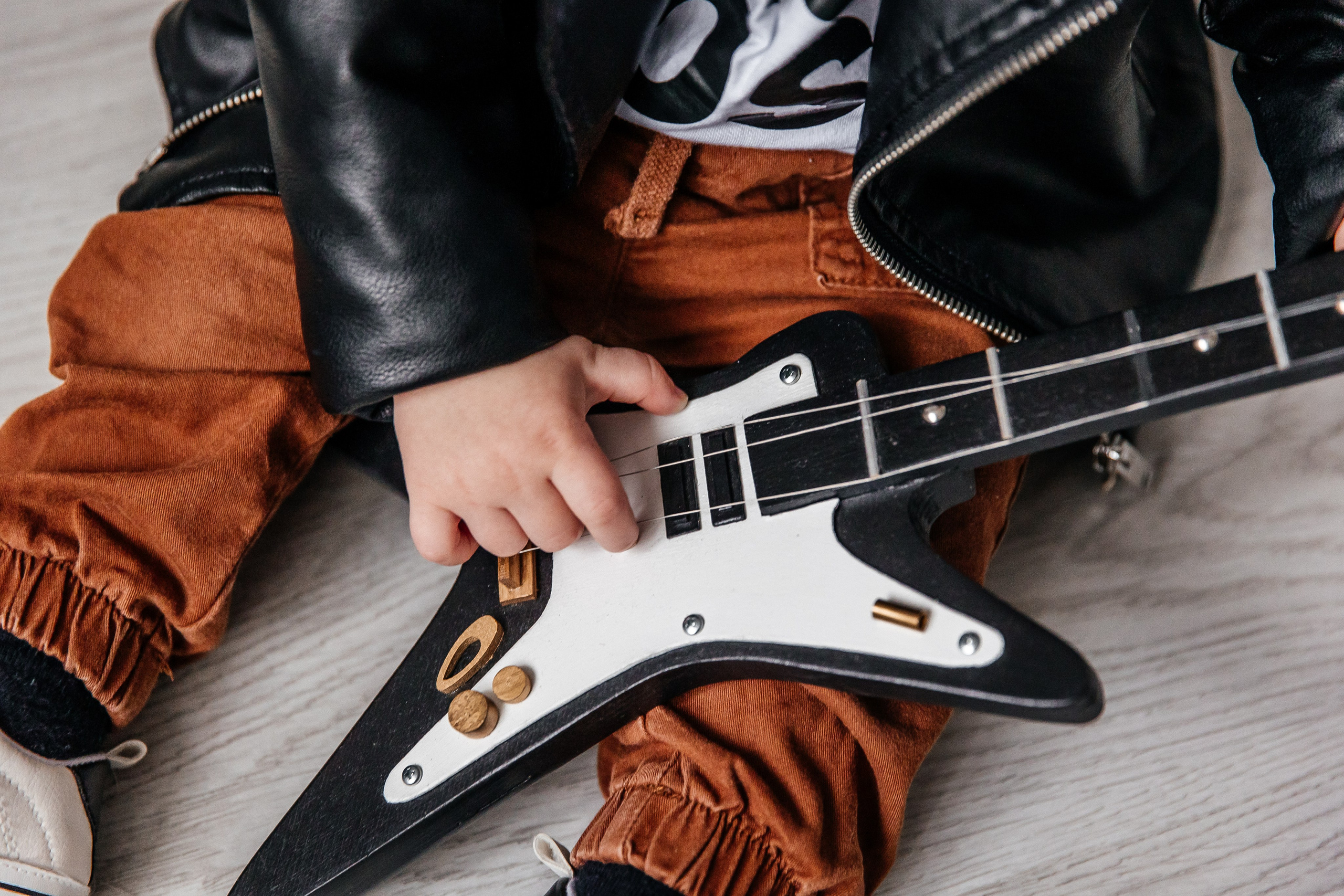 Гитара. Детский фотограф, выпускные альбомы в Нижнем Новгороде Бодягина Мария