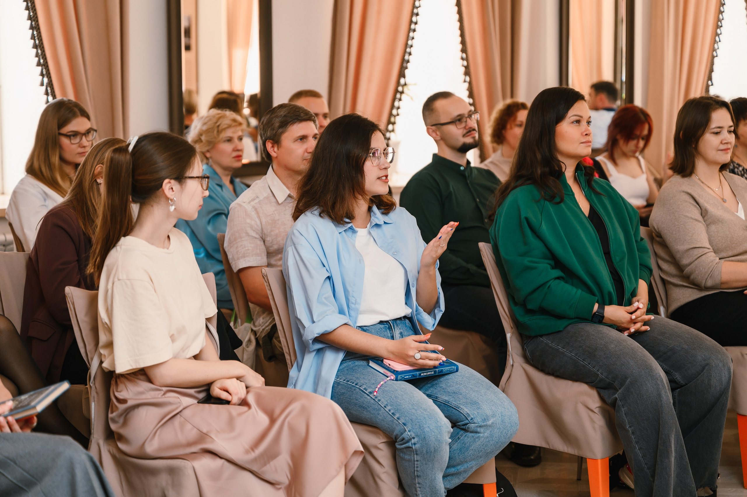 «Евгений Онегин»: лекция в особняке. Wedding and family photographer USA