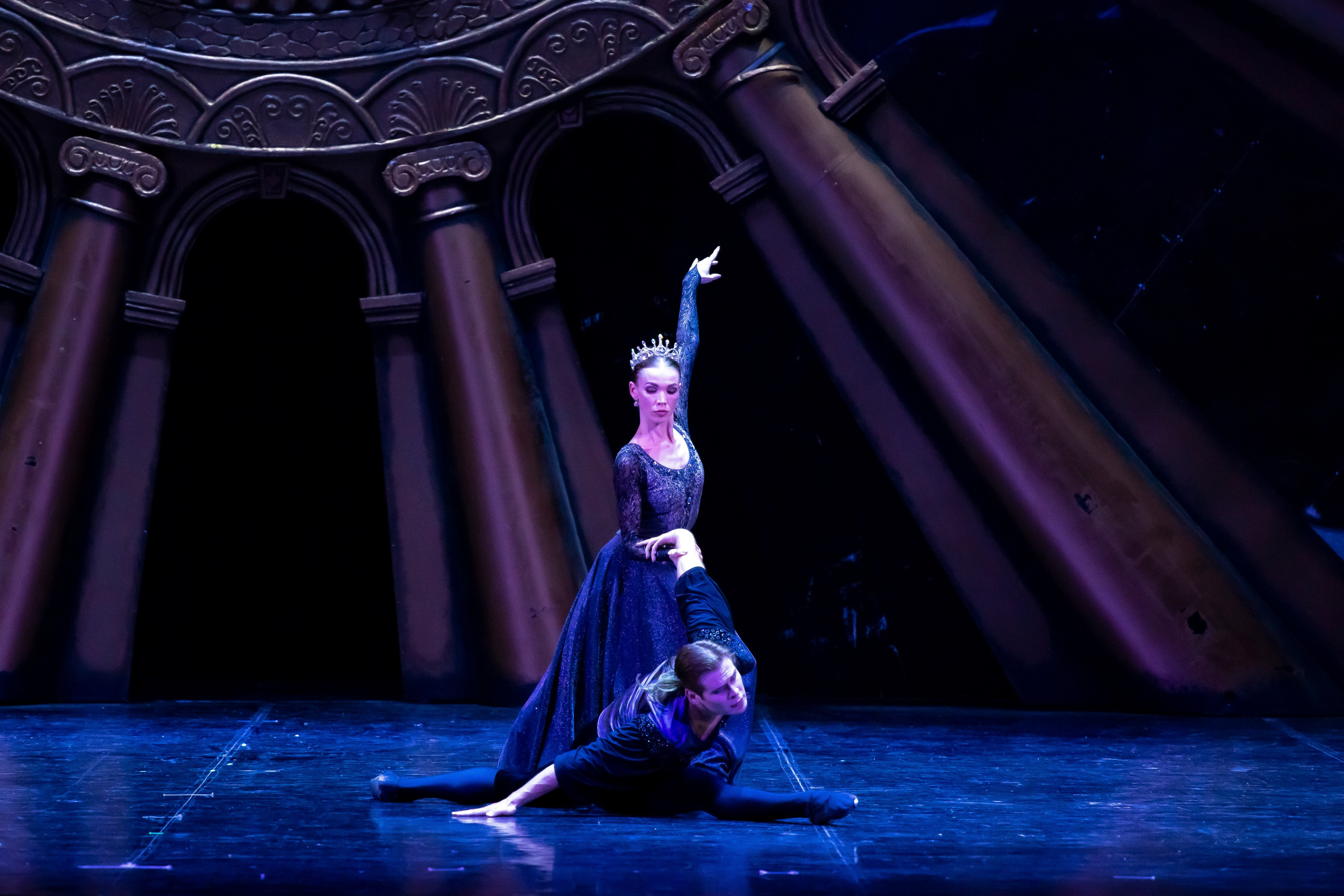 Русский Гамлет спектакль премьера Марийского театра оперы и балета в Зимнем театре г. Сочи. Фотограф в Сочи Юрий Шептаев