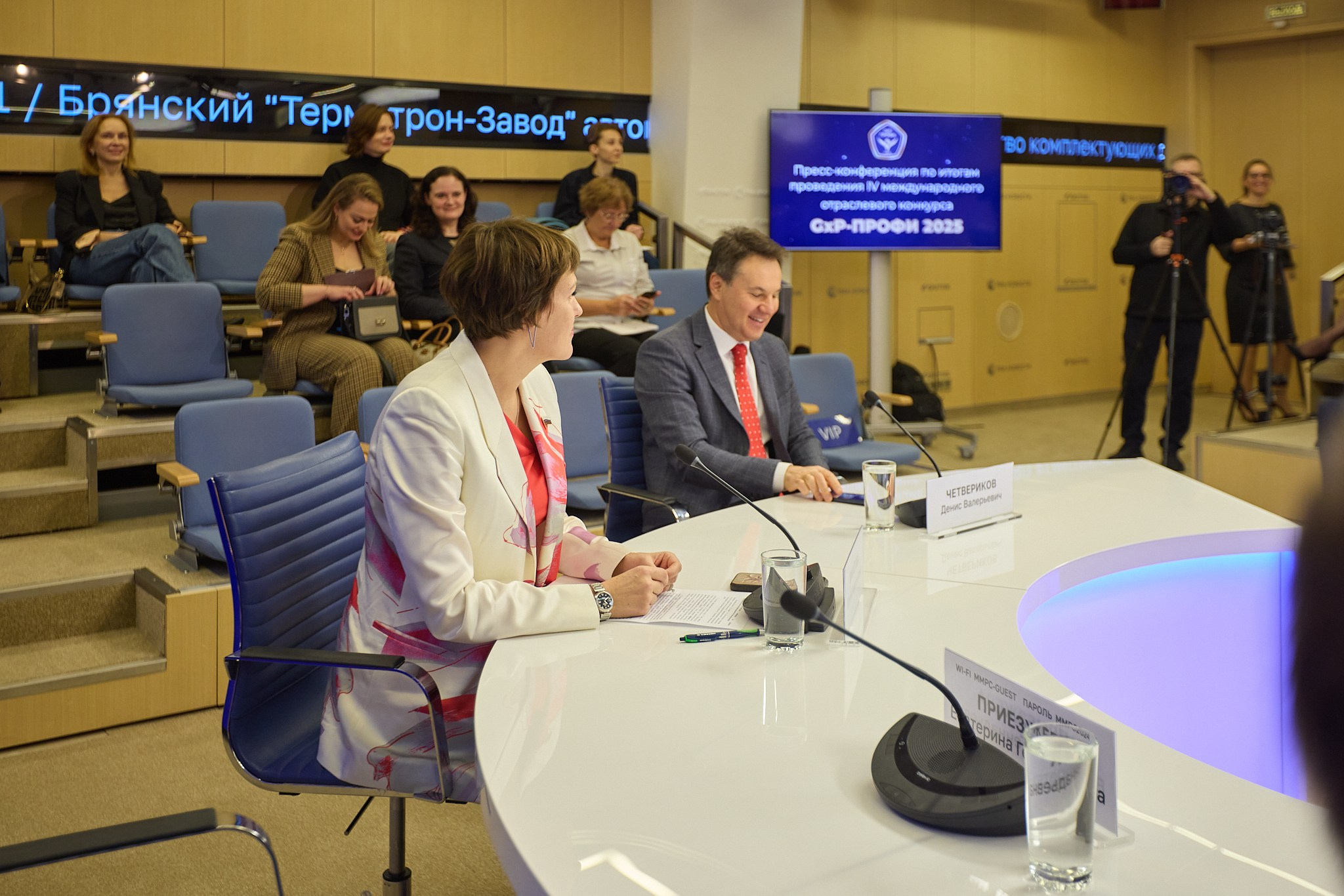 РИА Новости «Итоги отраслевого конкурса GXP-Профи 2025». Режиссёр, клипмейкер, фотограф — Андрей Охота