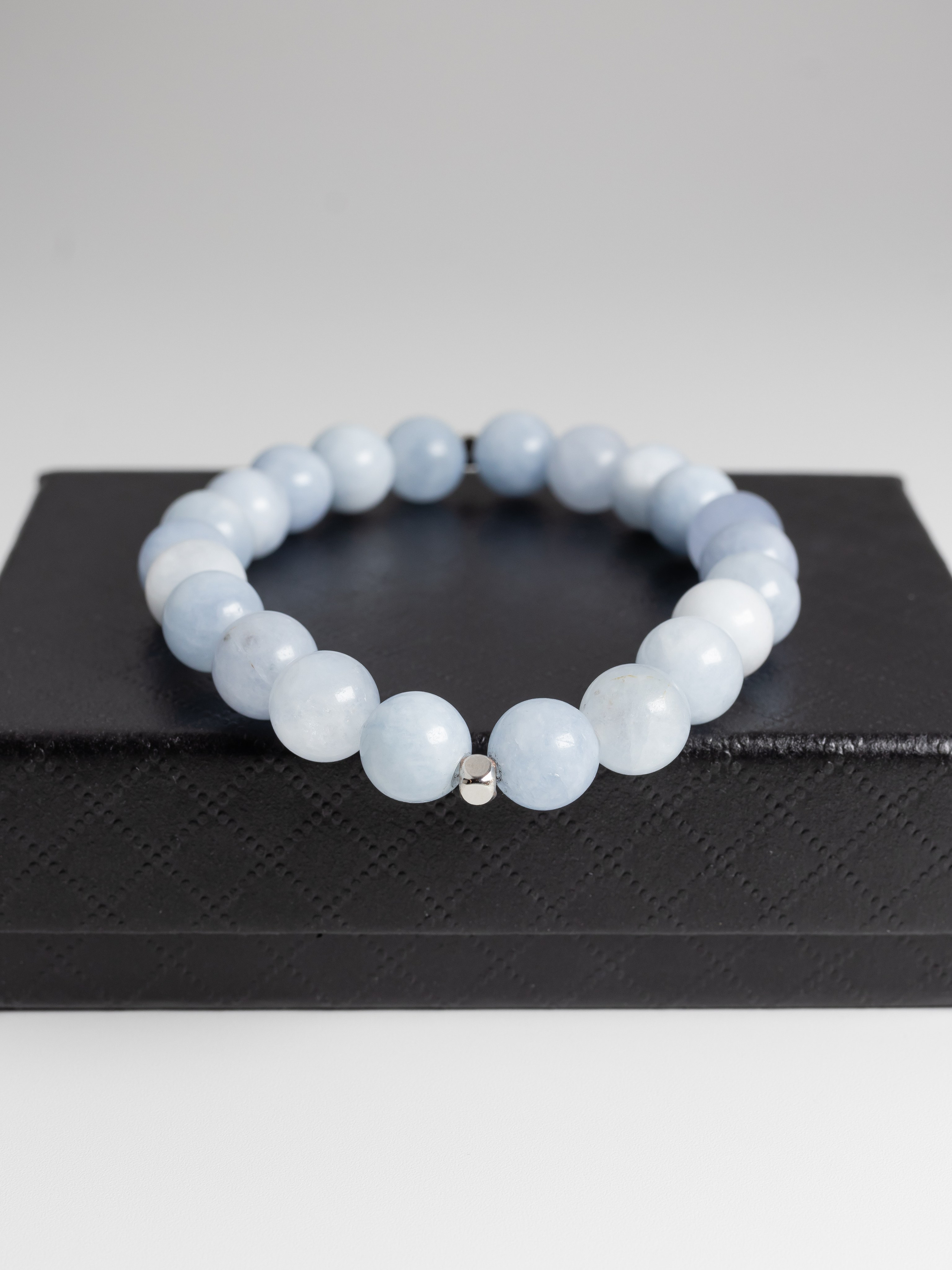 Браслеты камень. Фотограф в Краснодаре Арина Кудряшова