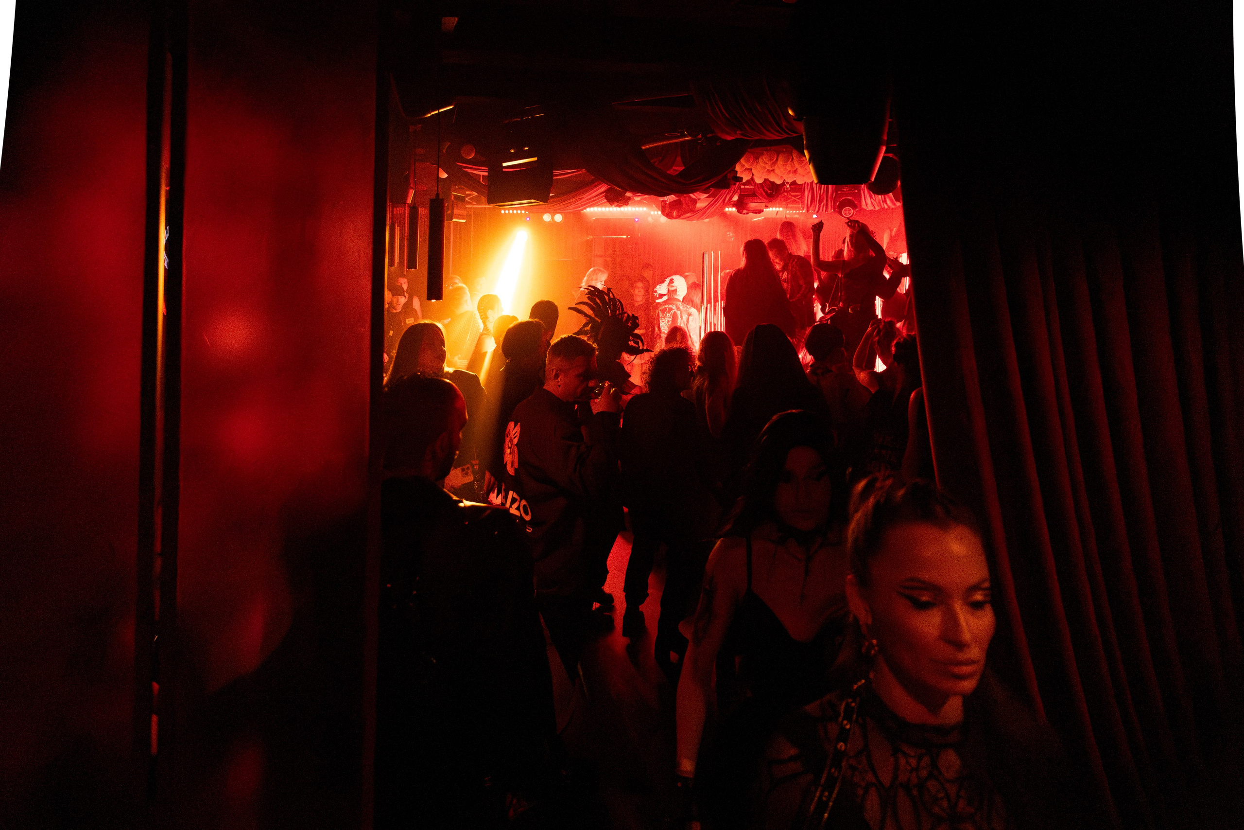 Вечеринка «ILLEGAL FRIENDS». Фотограф г. Владивосток