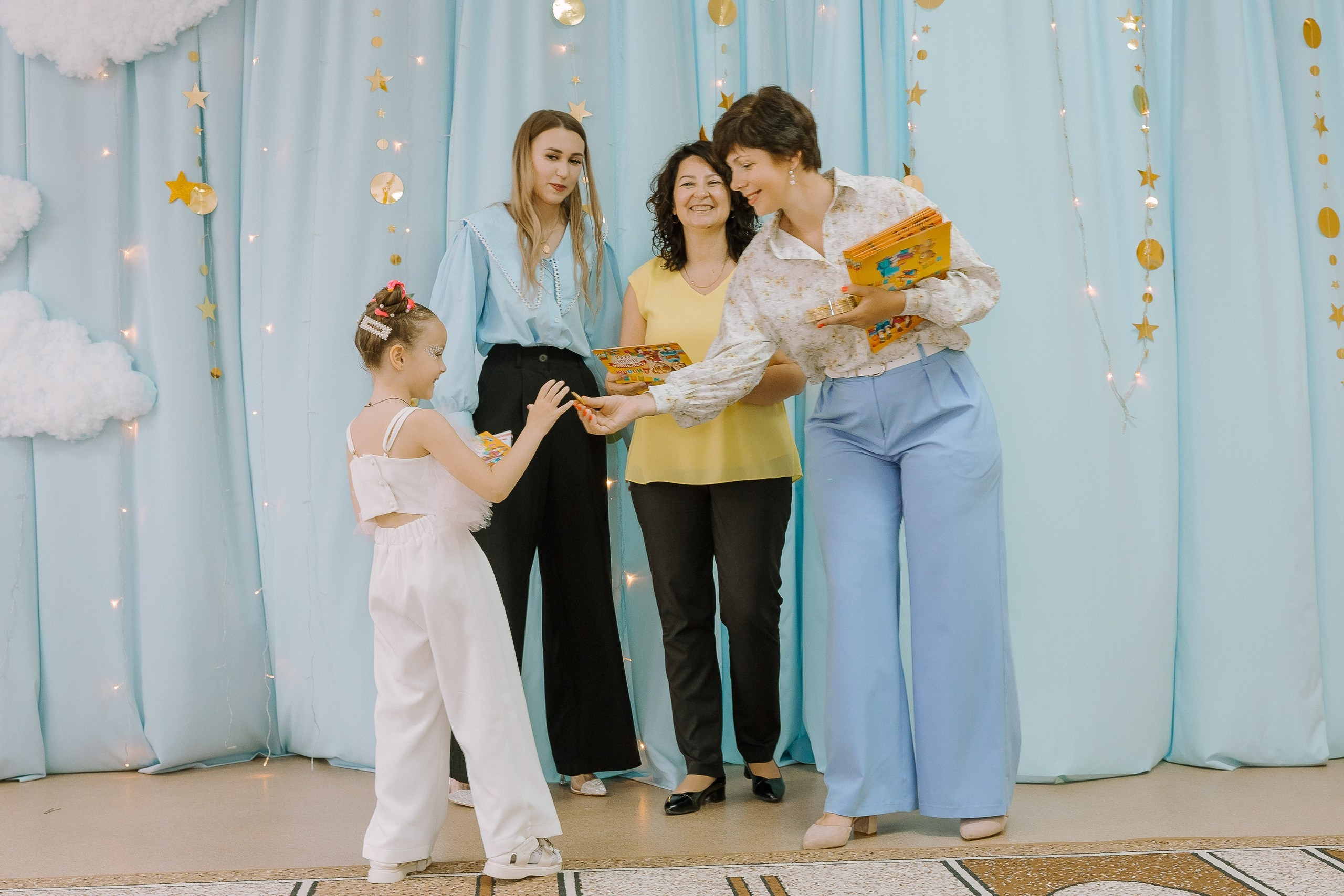 Выпускной в ДС -29. Выпускные альбомы Натальи Бутко: Новороссийск, Анапа, Геленджик