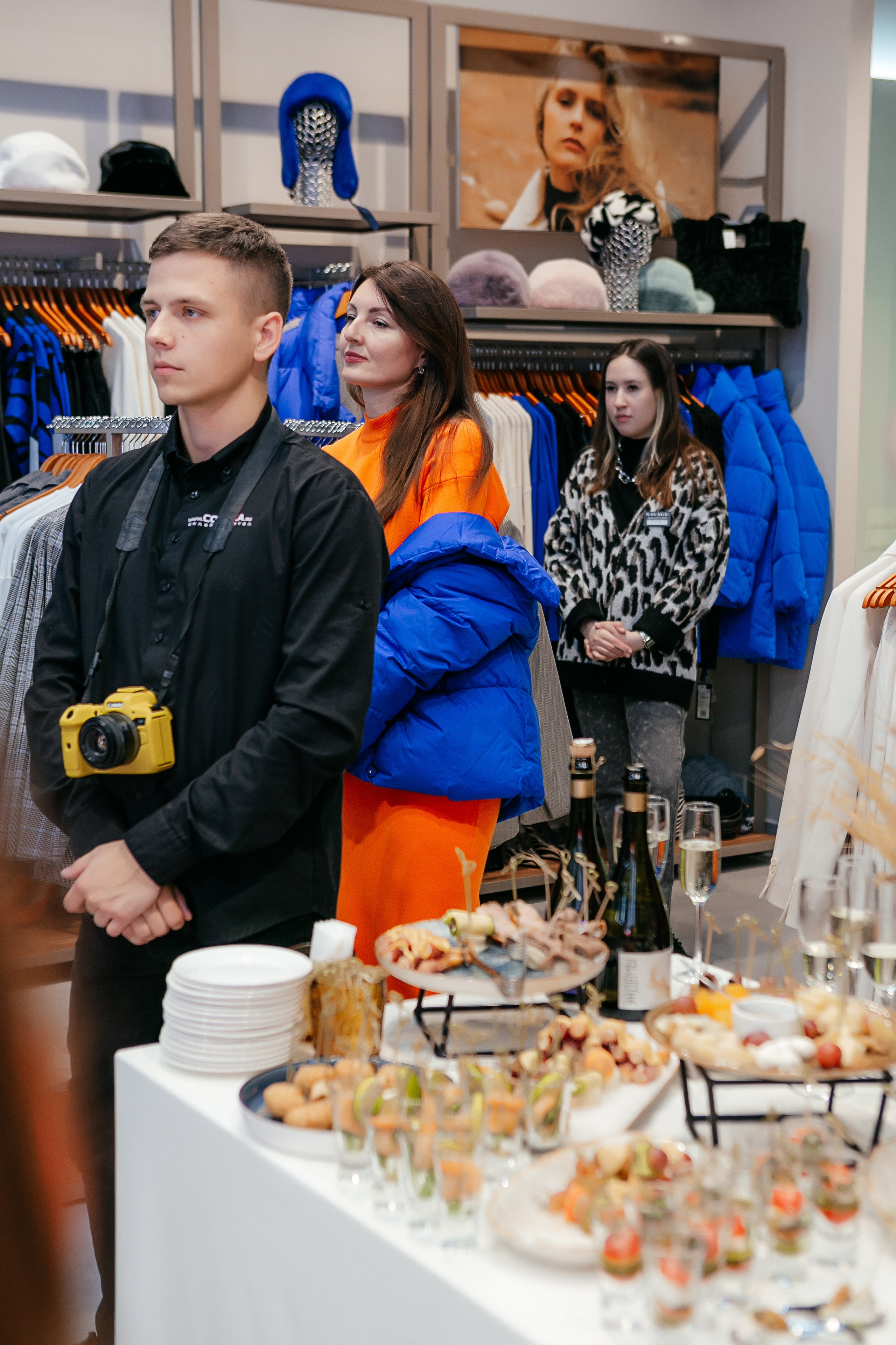 Открытие магазина SAVAGE. Контент фотограф, съемка для маркетплейсов, фуд съемка и репортажи в Новосибирске Ралия Галеева