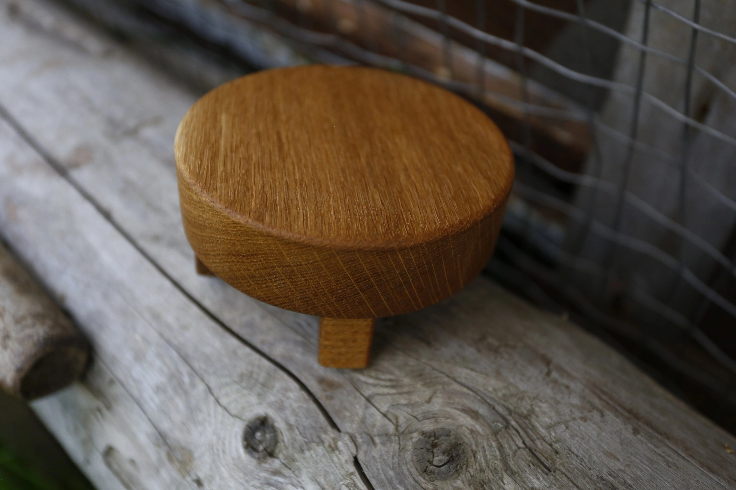 Столик. Разделочные доски и деревянная мебель на заказ