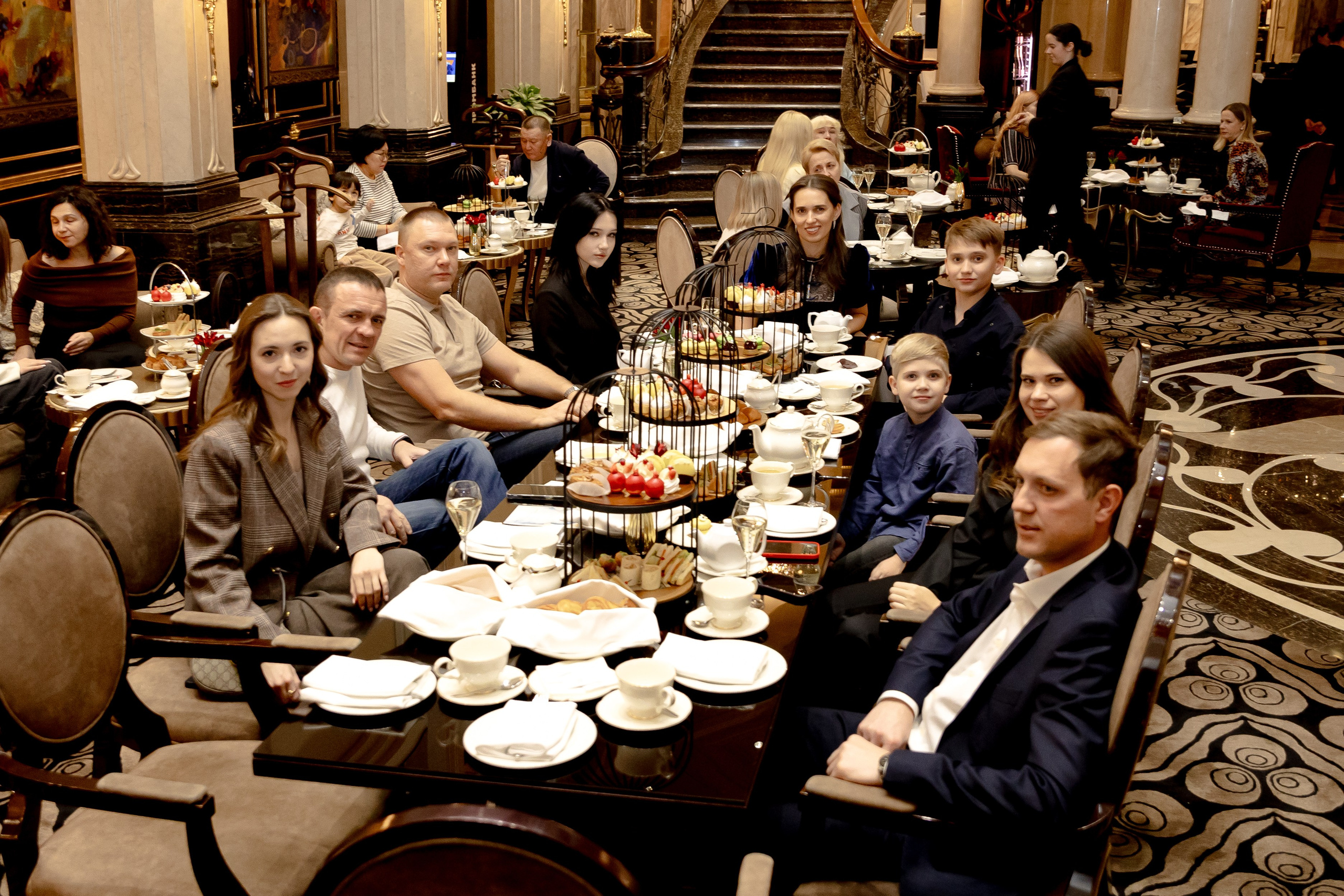 Чайная церемония в отеле «ST REGIS MOSCOW». Свадебный/Портретный фотограф снимаю в Москве