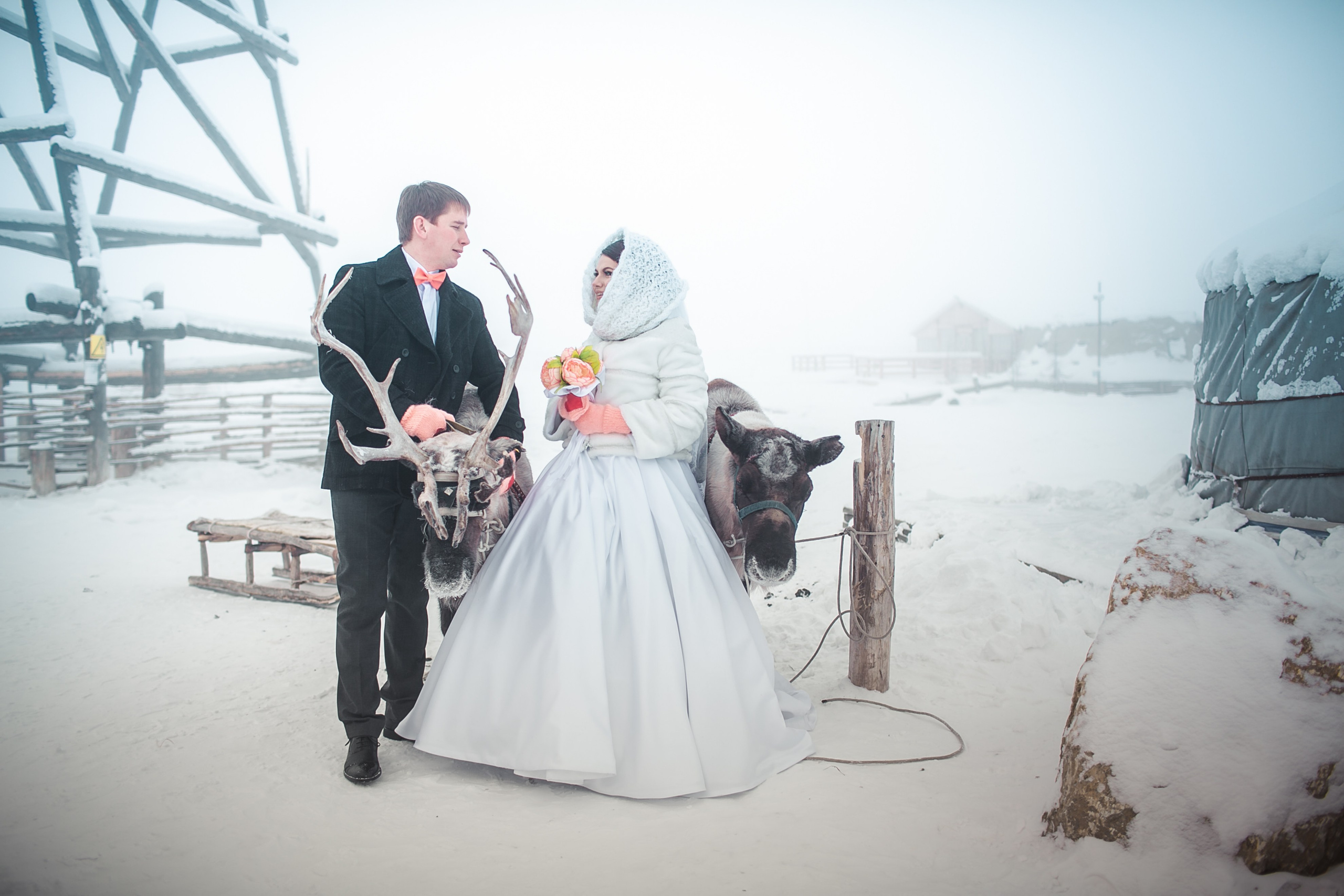 Зимнее свадебное фото. Фотограф Надежда Куин, Якутск