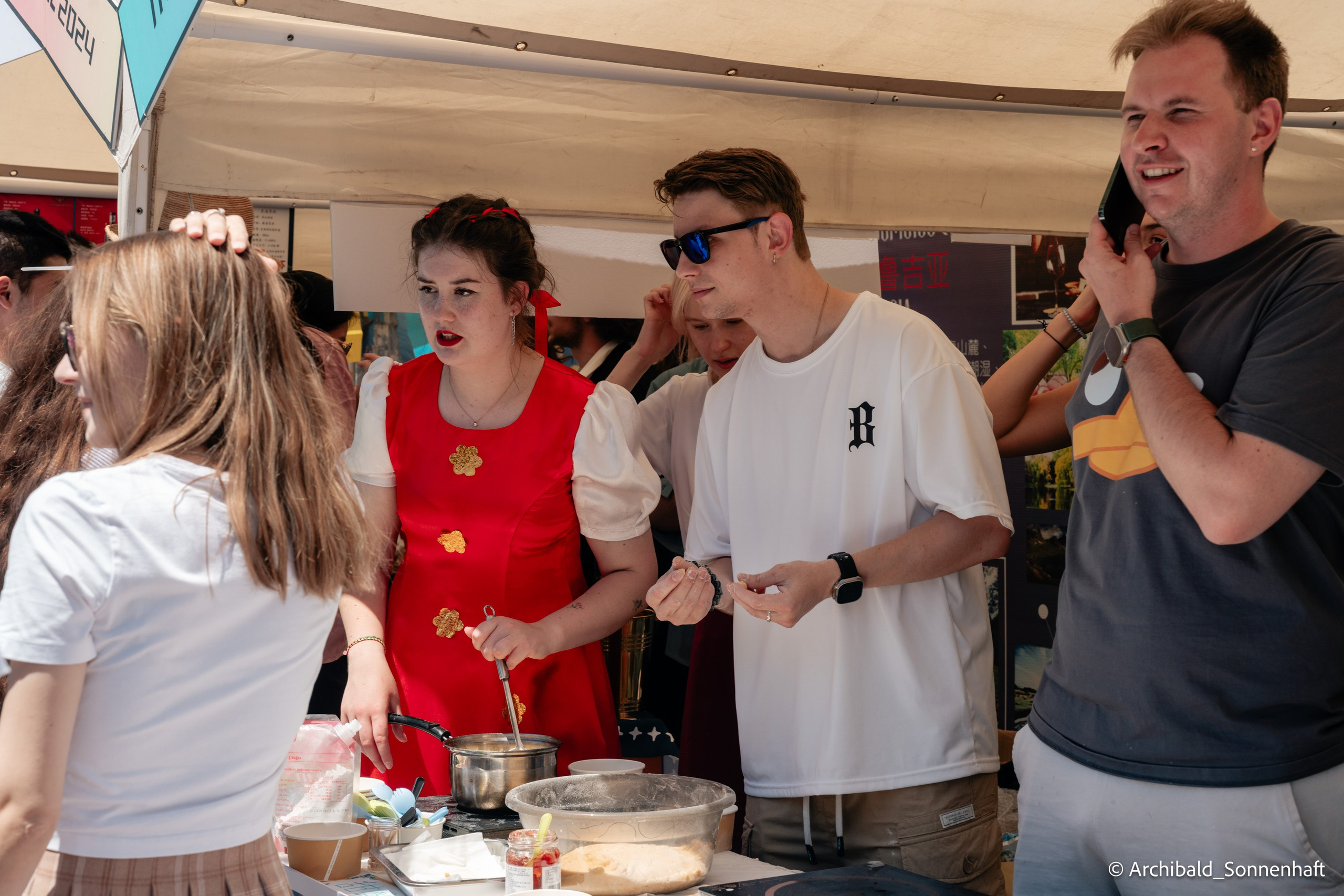 TJU Cultural Festival. Photographer in Guangzhou, China. Archibald Sonnenhaft