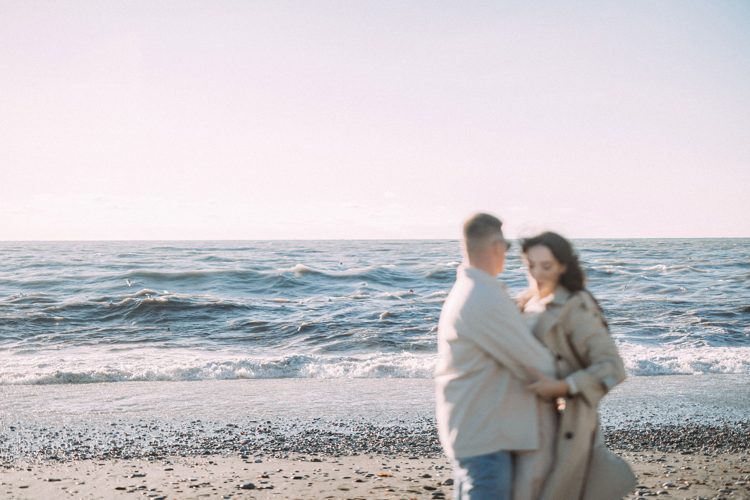 Прогулка у моря. Свадебный фотограф в Москве