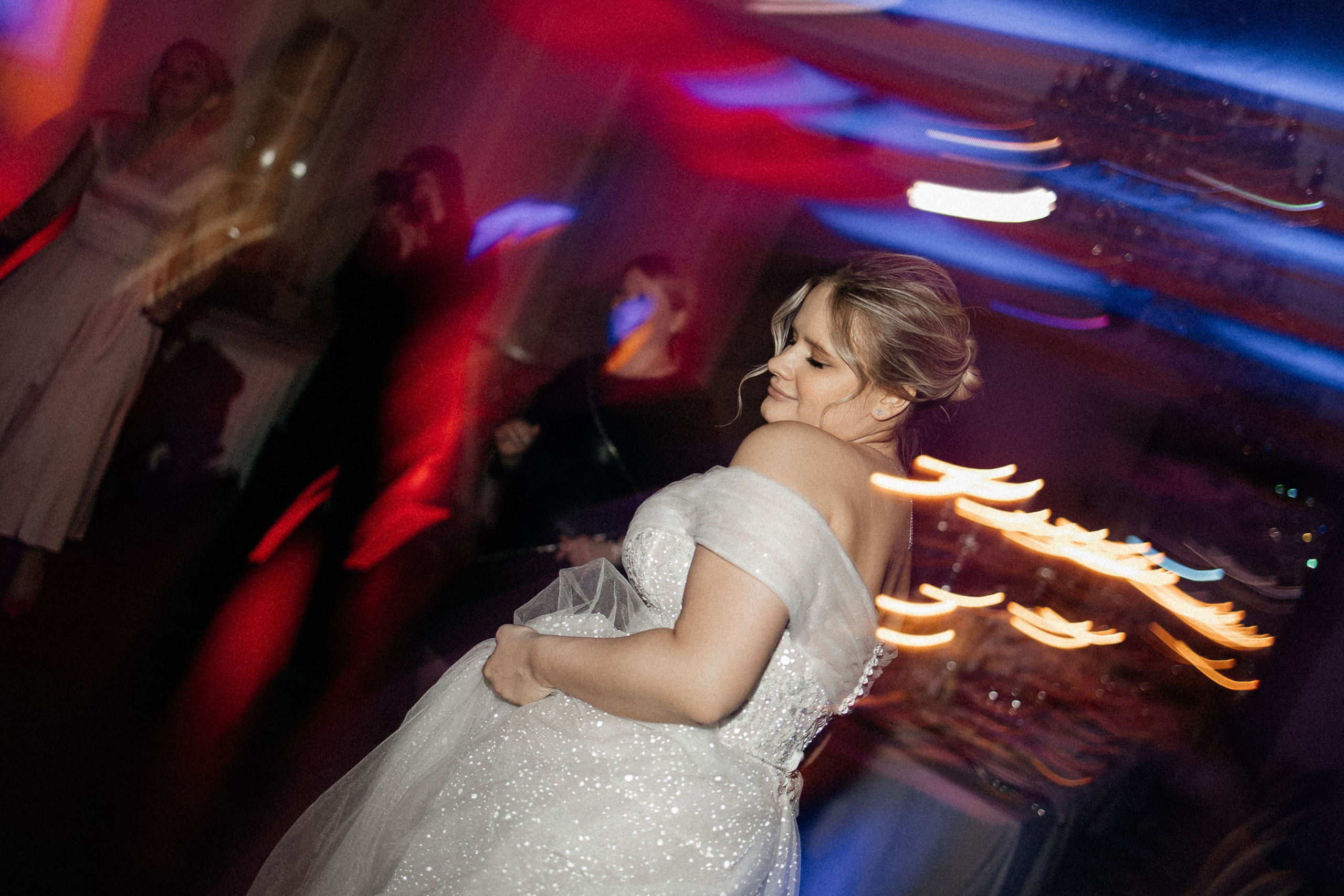 Темнота, Любовь и Слезы ♥. Свадебный фотограф в Москве