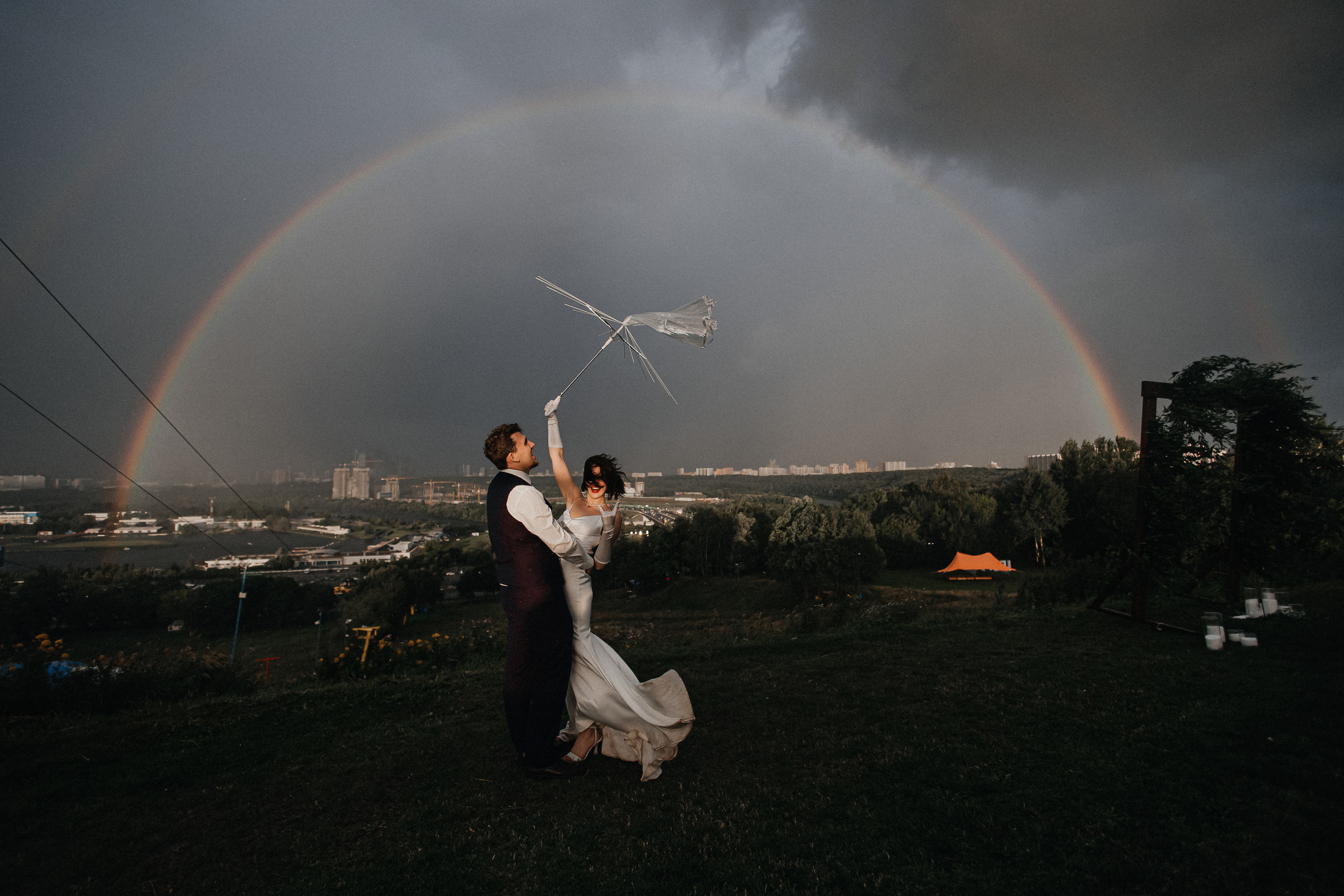 Любовь в непогоду ♥. Свадебный фотограф в Москве