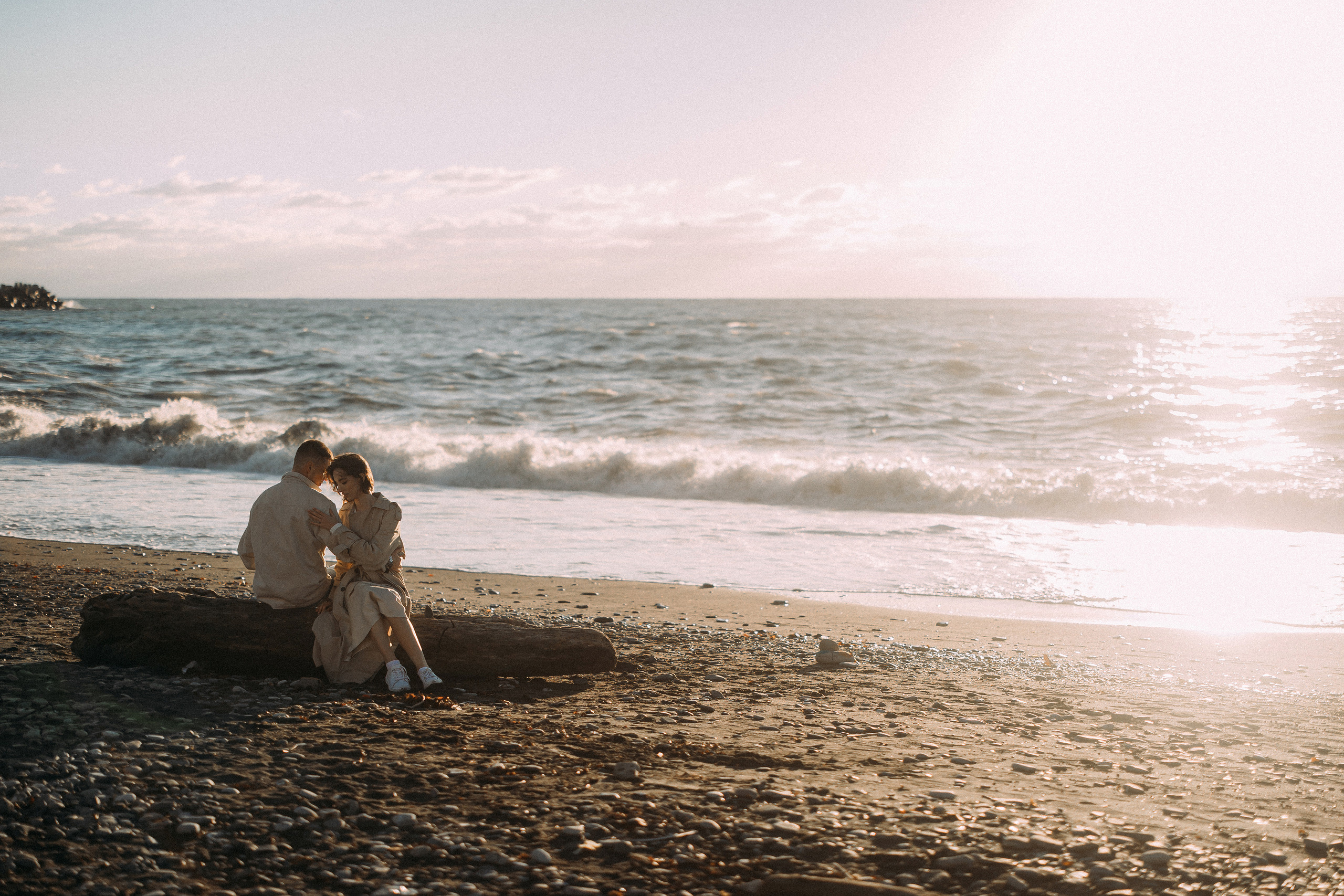 Прогулка у моря. Свадебный фотограф в Москве