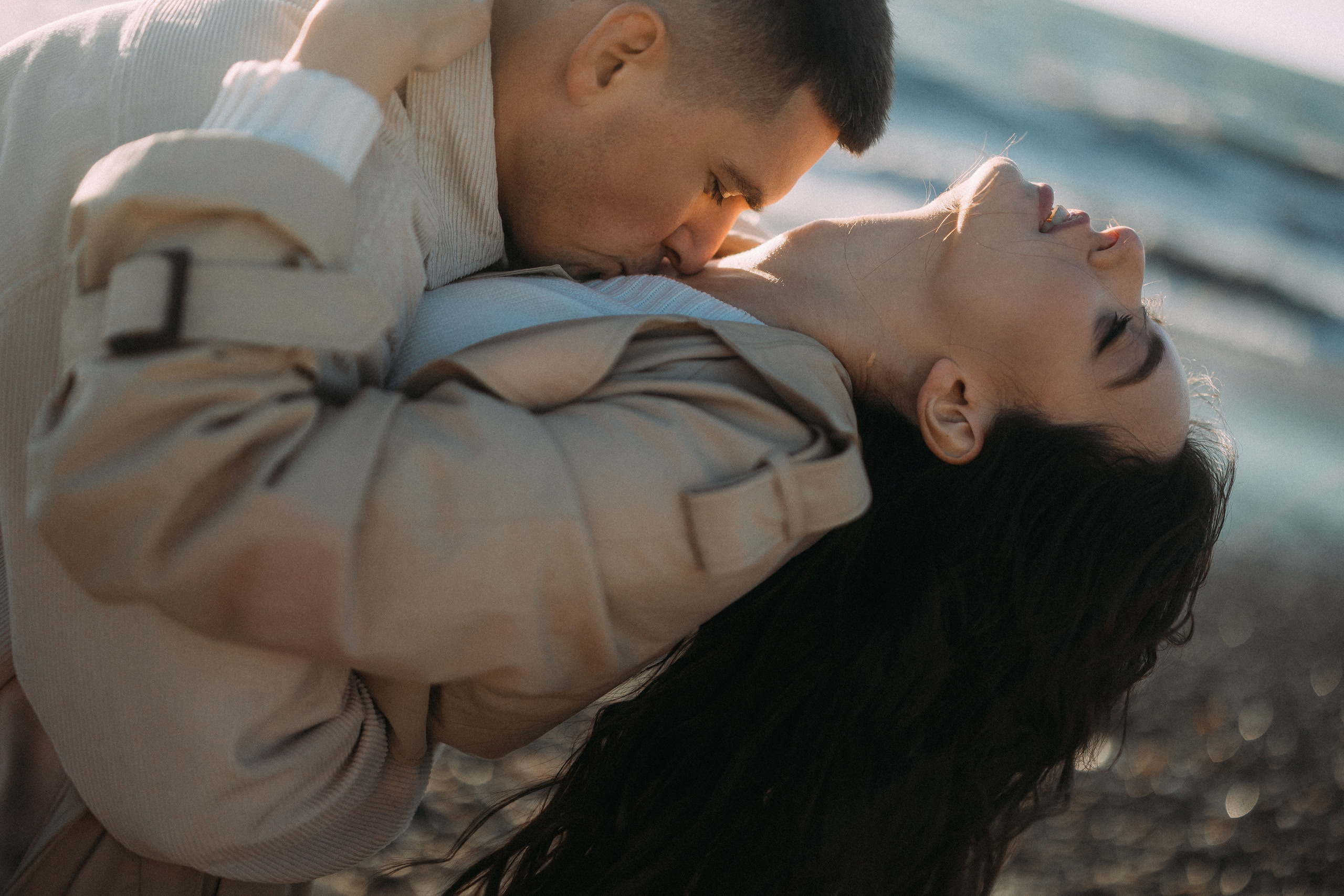 Прогулка у моря. Свадебный фотограф в Москве