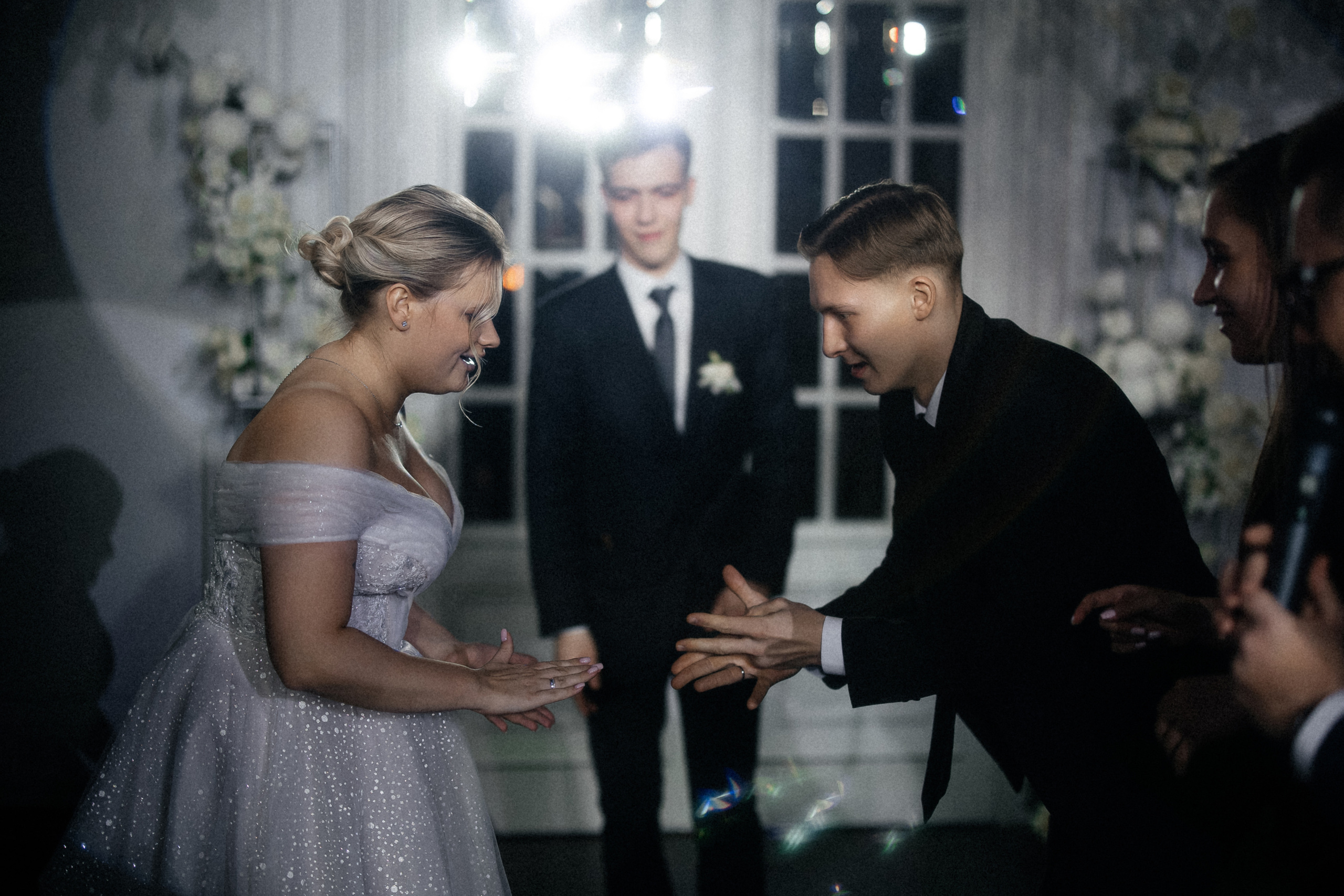 Темнота, Любовь и Слезы ♥. Свадебный фотограф в Москве