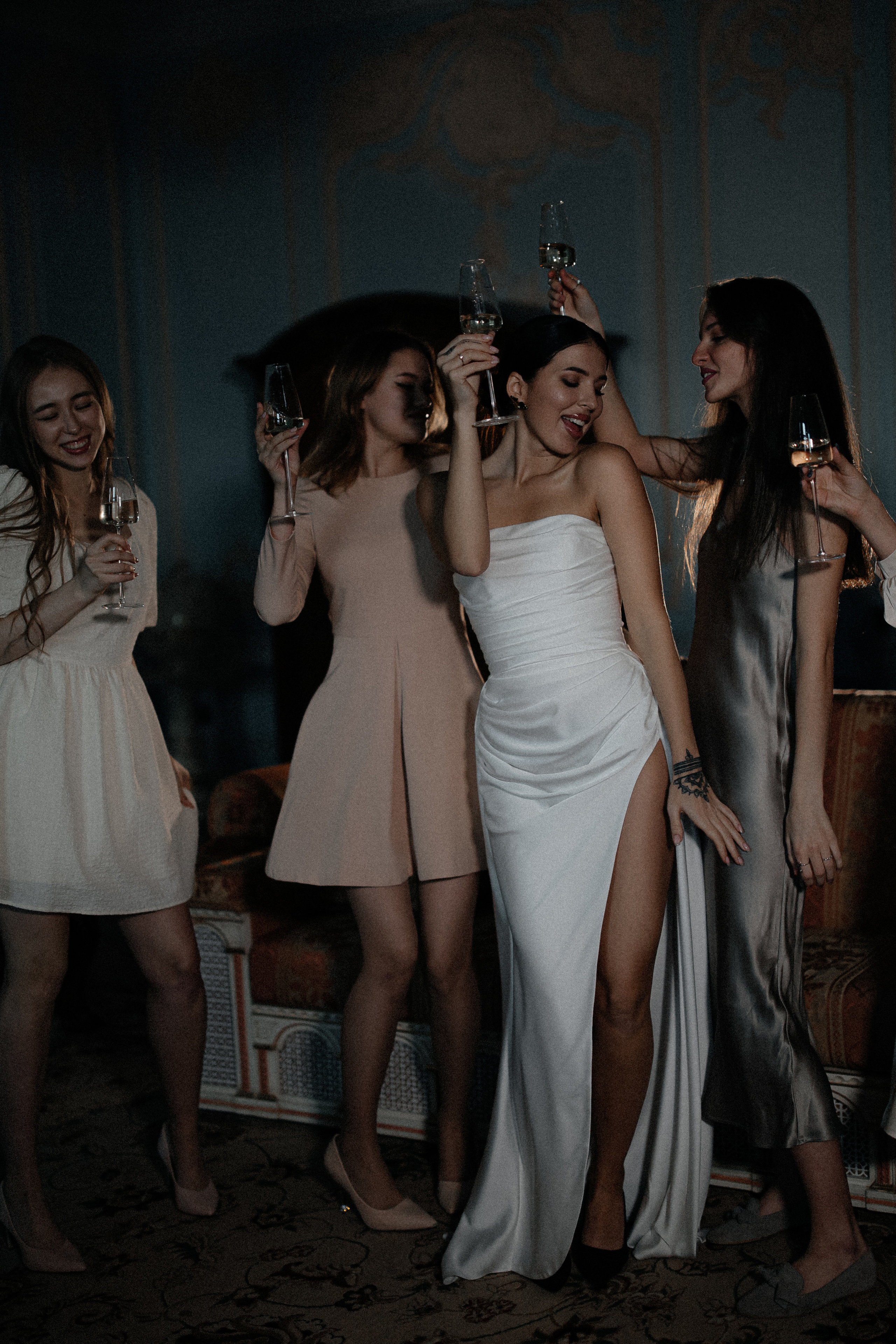 По Питерски с ЛЮБОВЬЮ ♥. Свадебный фотограф в Москве