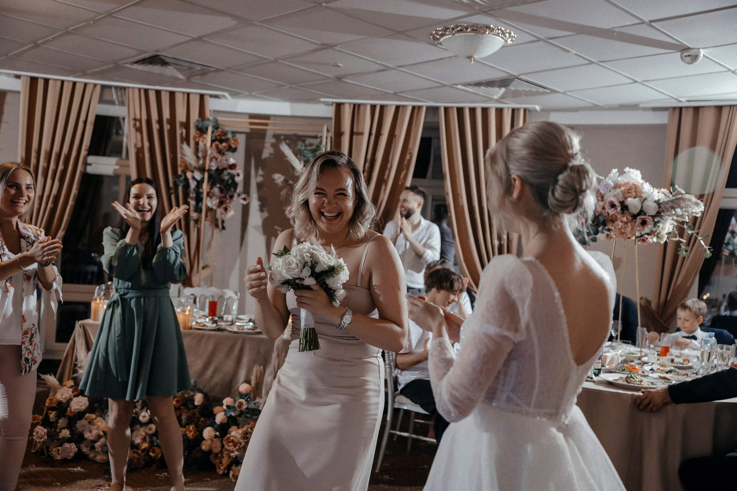 Такая тёплая осень. Свадебный фотограф в Москве