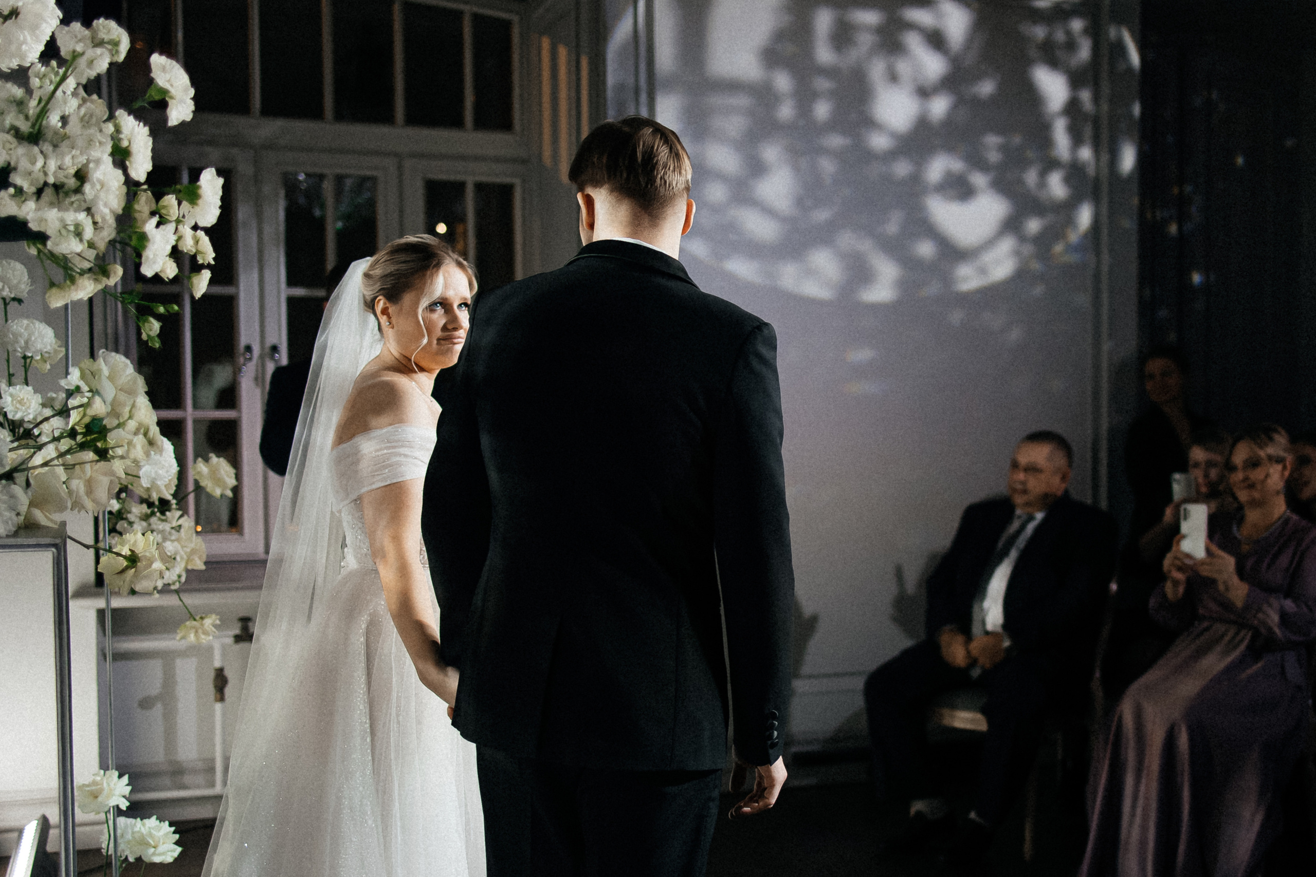 Темнота, Любовь и Слезы ♥. Свадебный фотограф в Москве