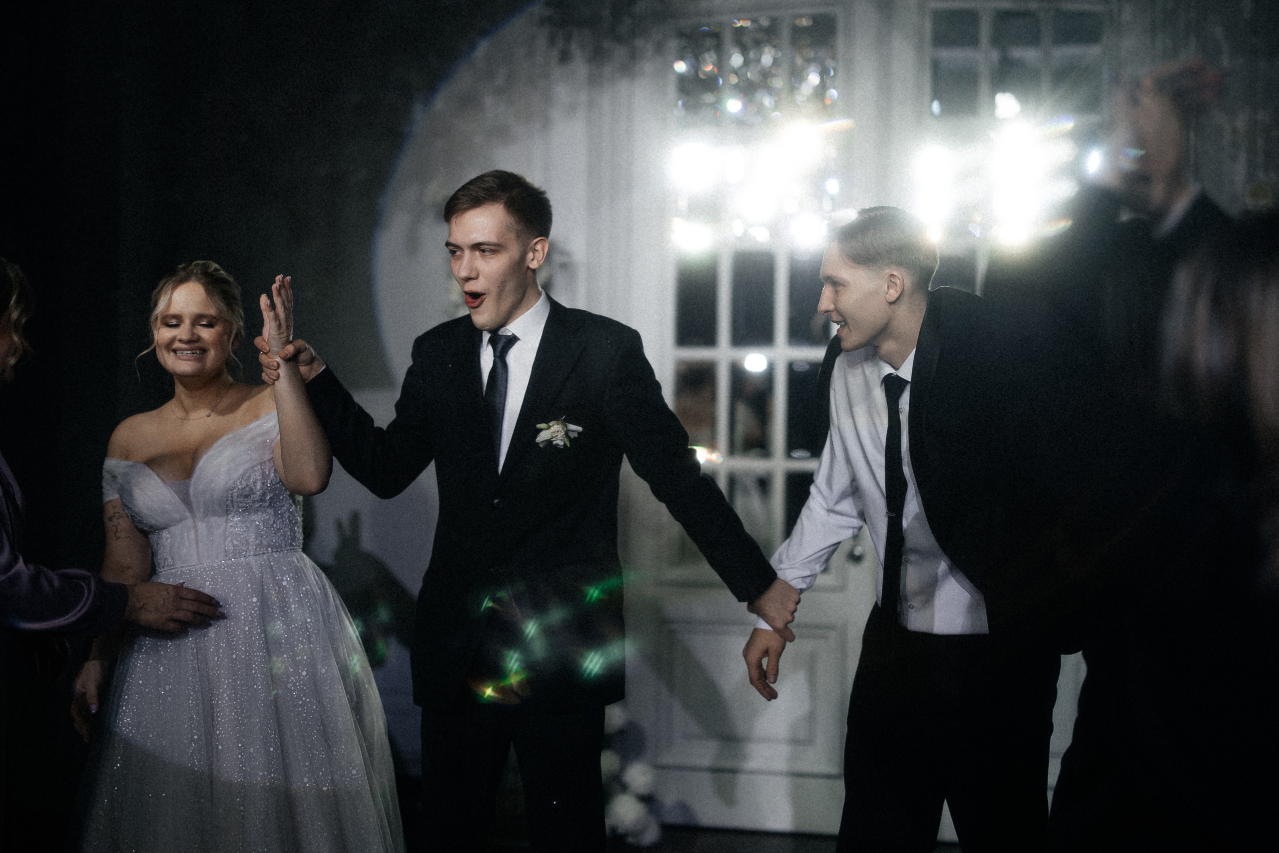 Темнота, Любовь и Слезы ♥. Свадебный фотограф в Москве