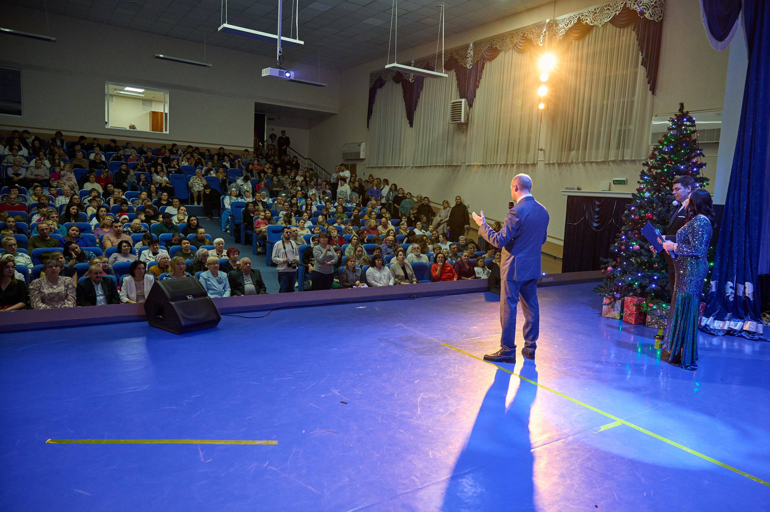 НГ концерт в Марьиной роще. Жизнь курорта Кабардинка в фотографиях