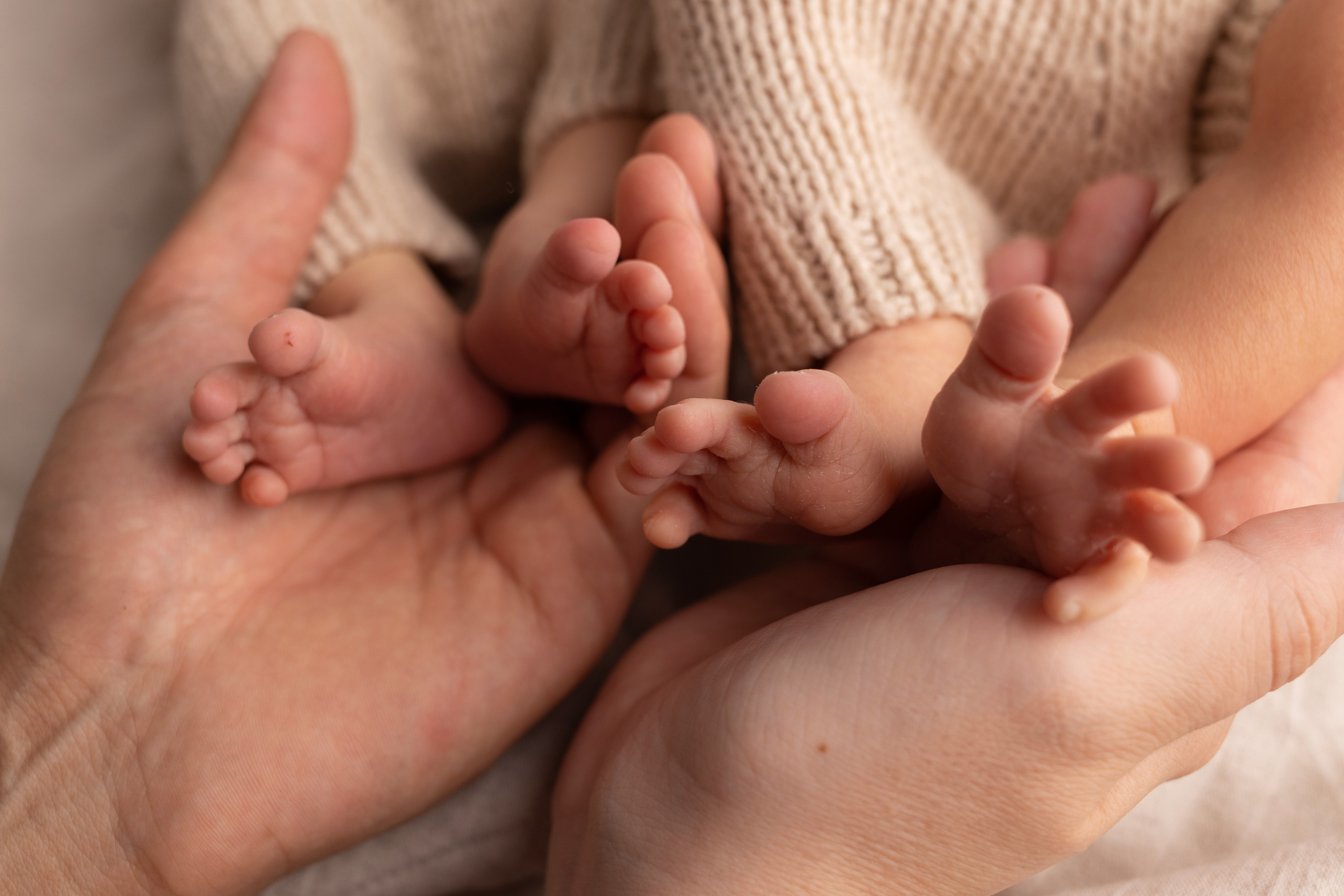 Newborn съемка в стиле Лайф. Фотограф новорожденных малышей в Омске и Омской области Эльвира Камаева