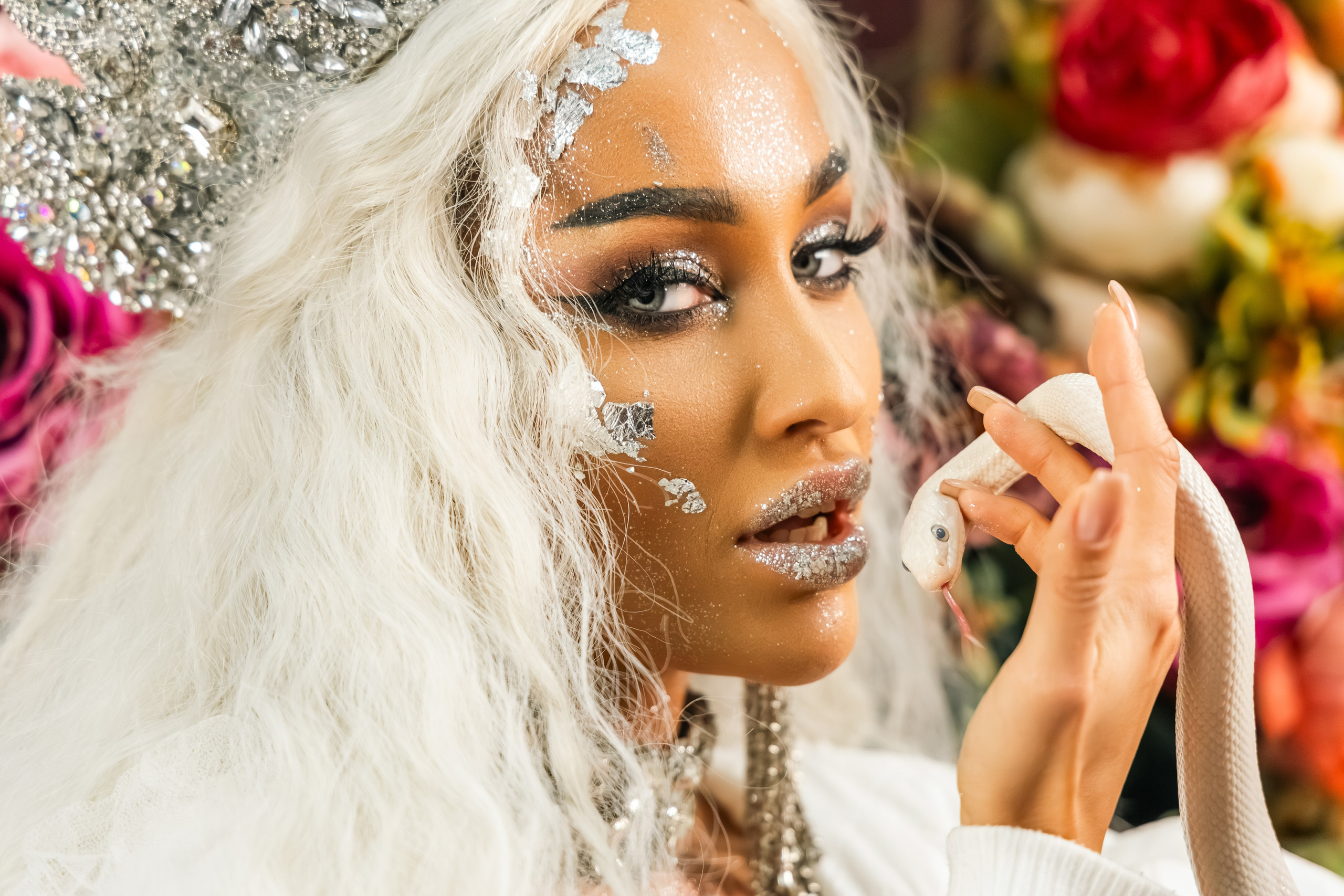 «World Fashion Magazine» фотосъёмка для журнала. Photomantis