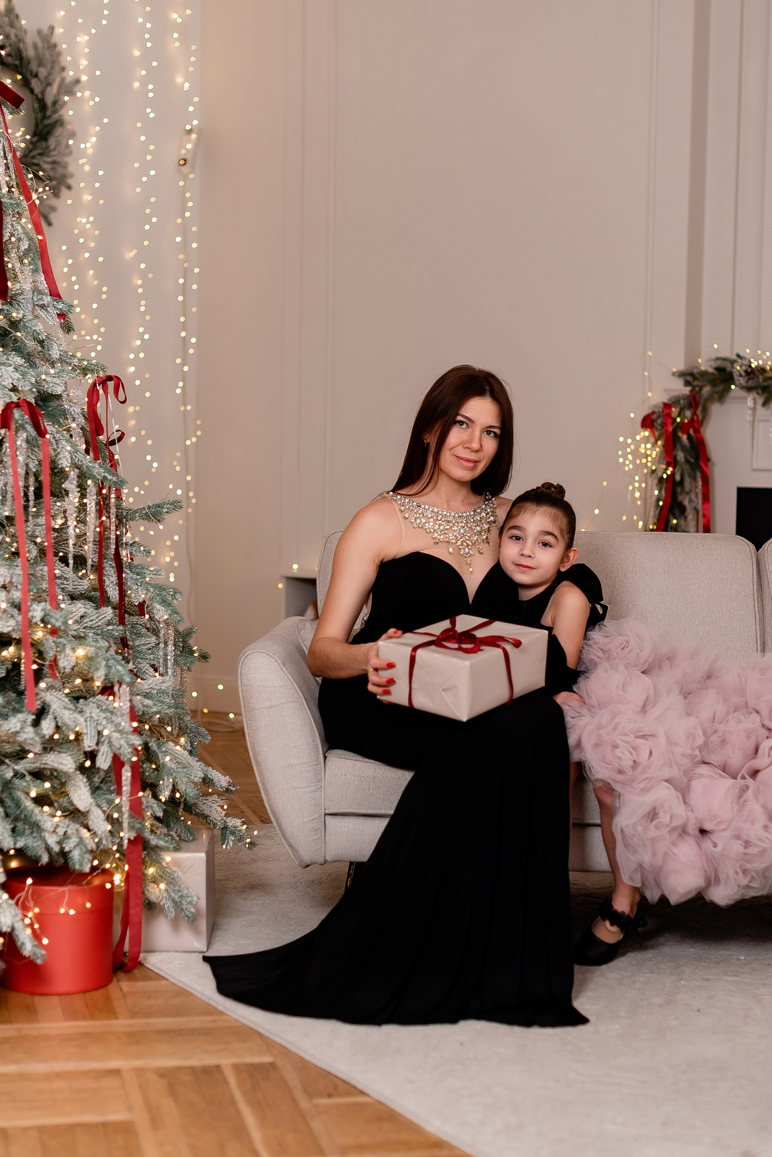 Юля и Варя Новогодняя. Фотограф Татьяна Иванчикова