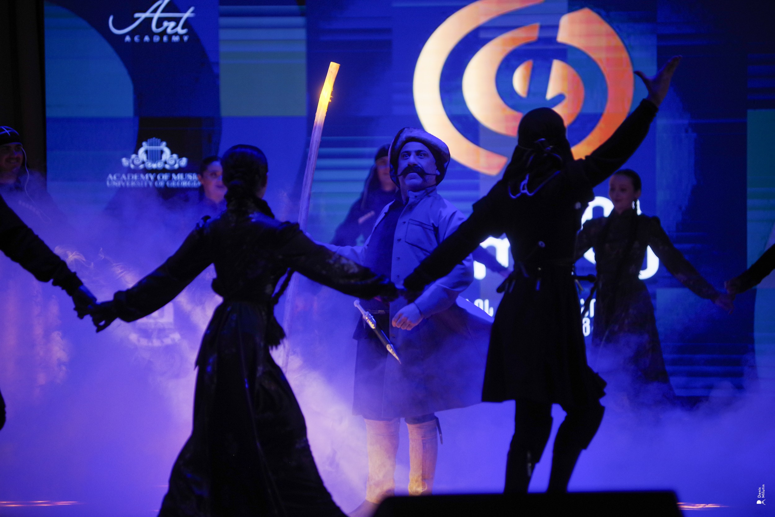 Танцы в Хоби. Портретный фотограф Денис Милютин