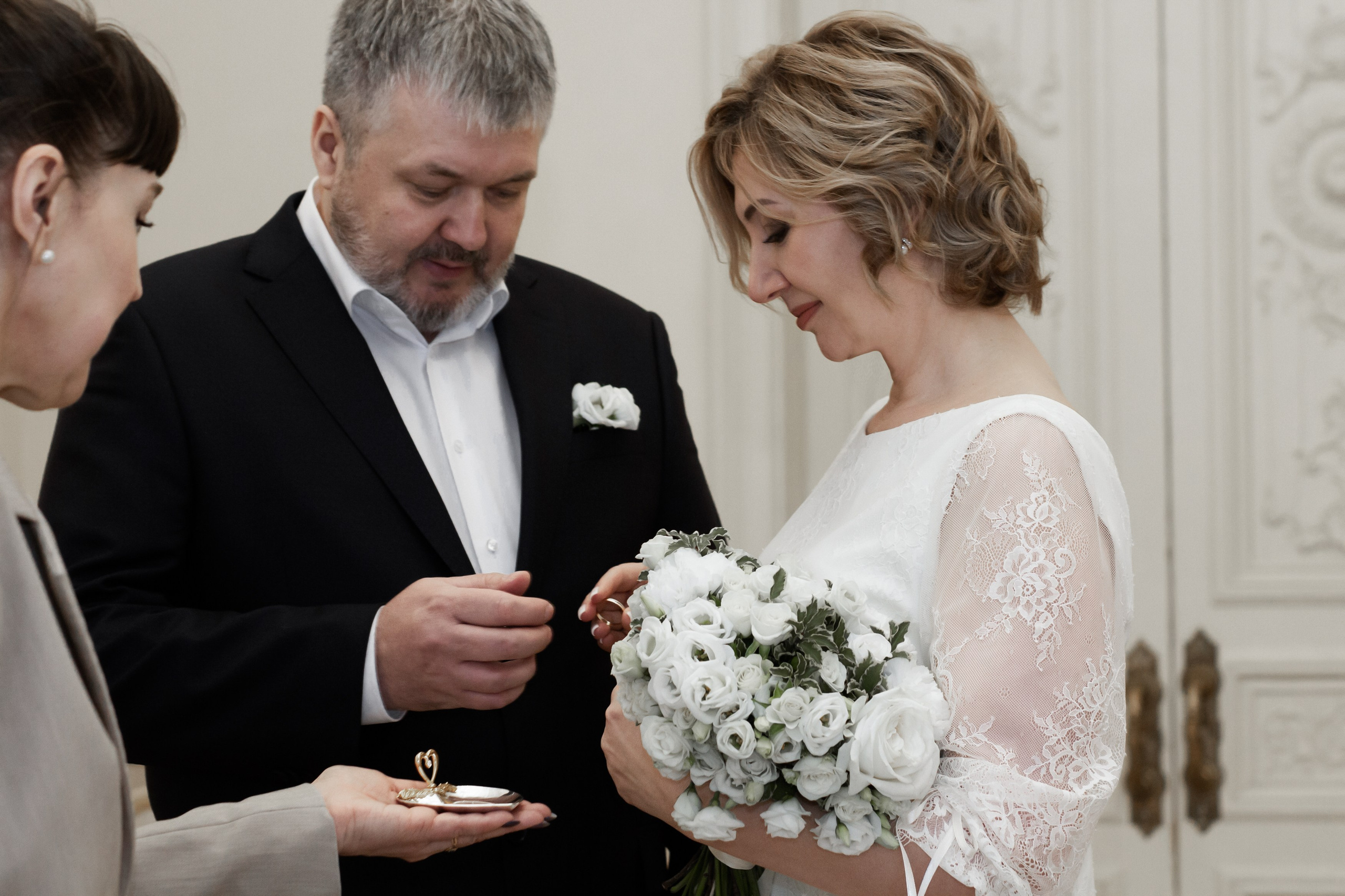 Взрослые пары. Элегантная камерная свадьба.Лариса и Геннадий. Свадебный, семейный и контент фотограф в Санкт- Петербурге Елена Грие