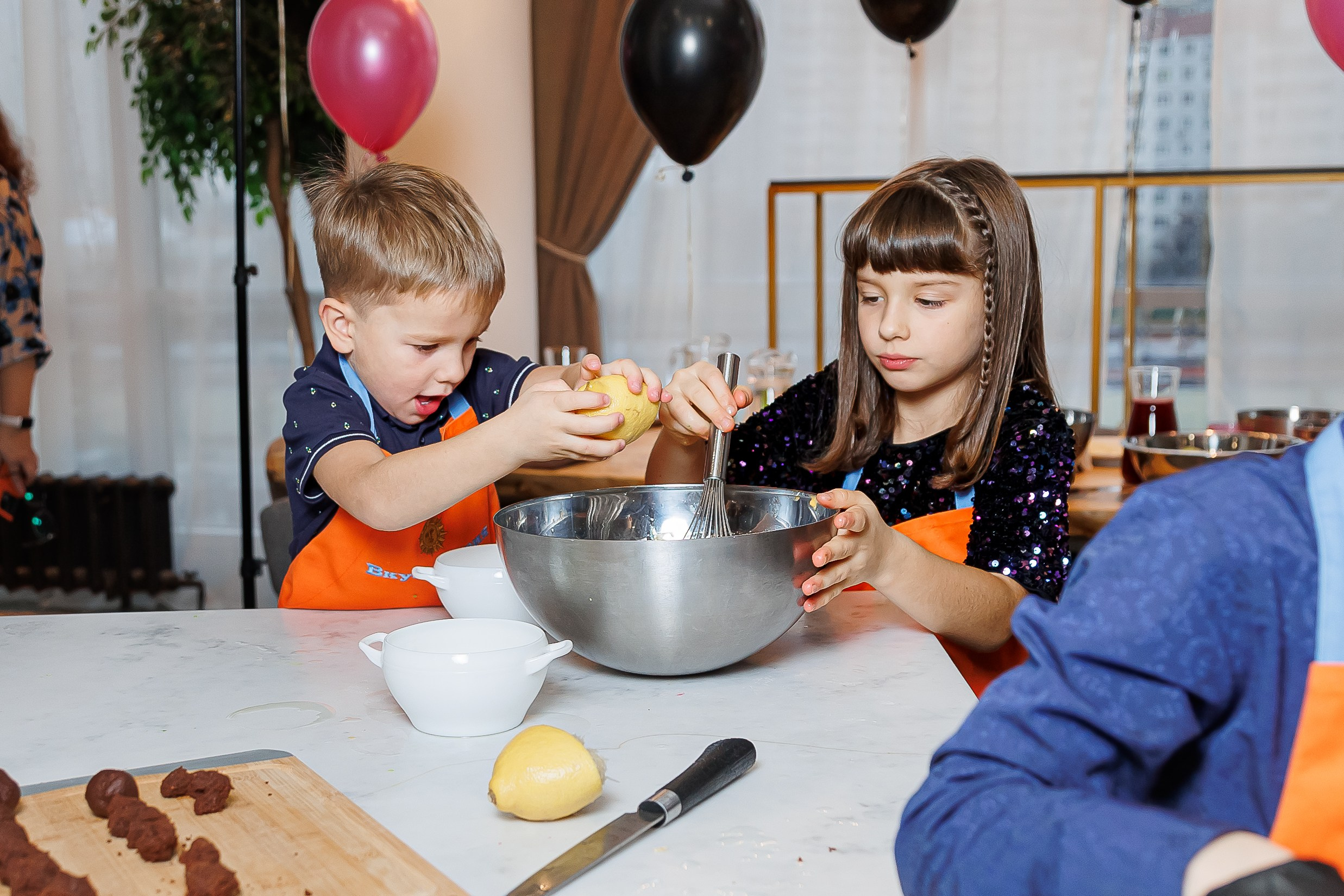 День рождения Насти «Венсдэй во Вкусотеррии». Семейный и детский фотограф Комина Елена, Власиха, Одинцово