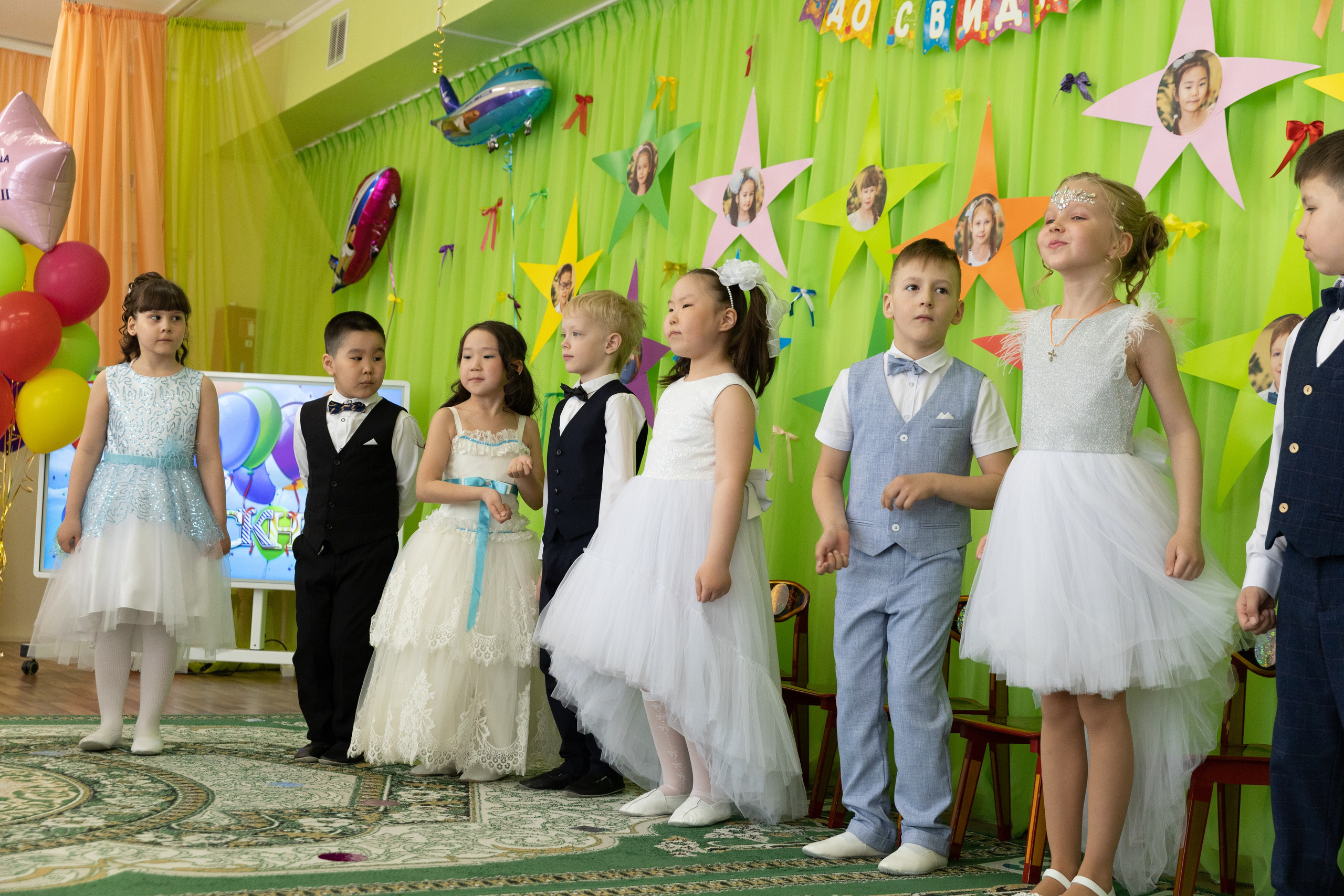 Утренники. Литовкина Анастасия фотограф, выпускные альбомы г. Мирный