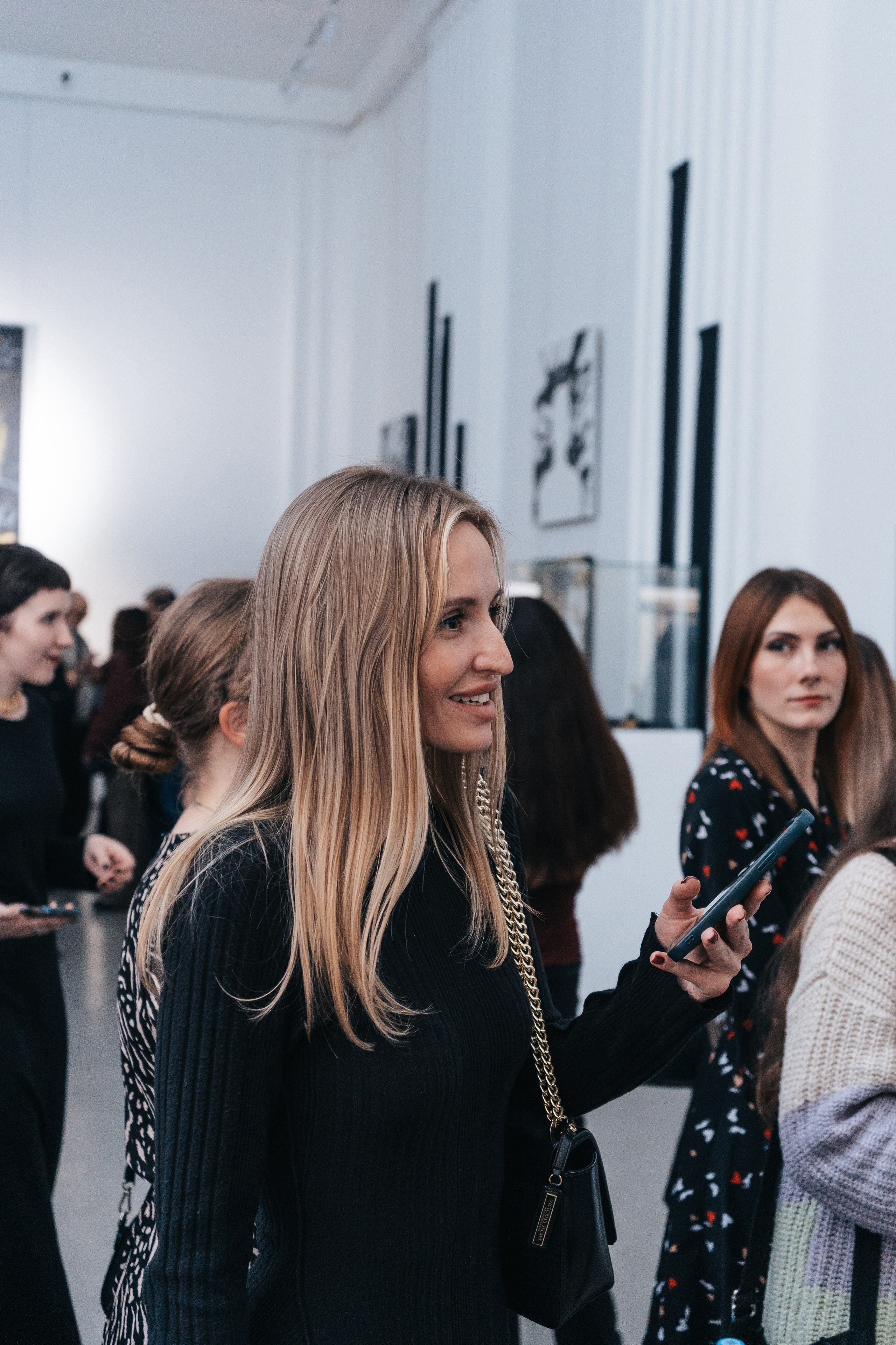 Выставка Юрия Литарова. Всё рождается. Всё продолжается. Портретный фотограф Нижний Новгород