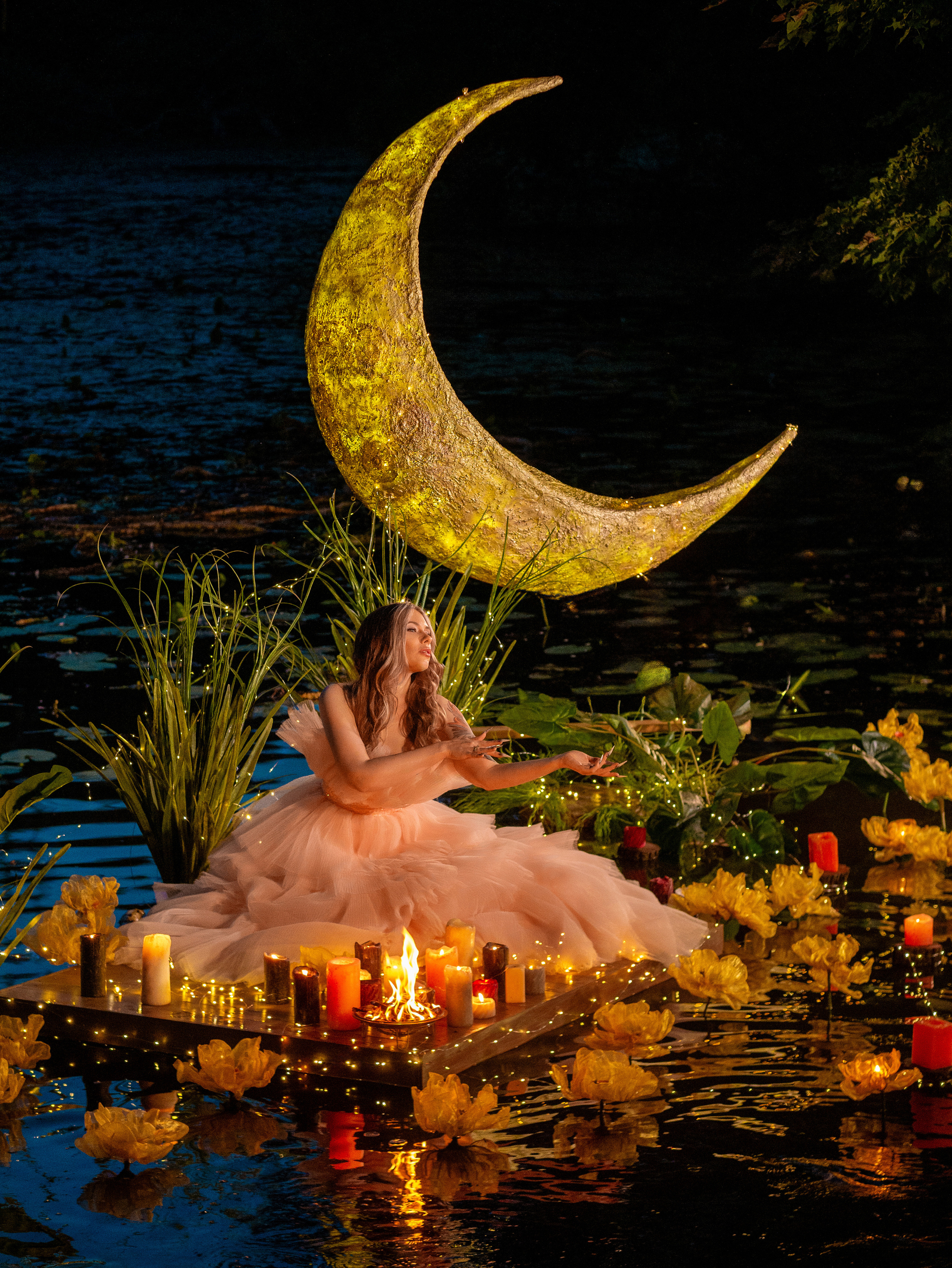 Луна на воде. Арт фотограф, женский фотограф Москва
