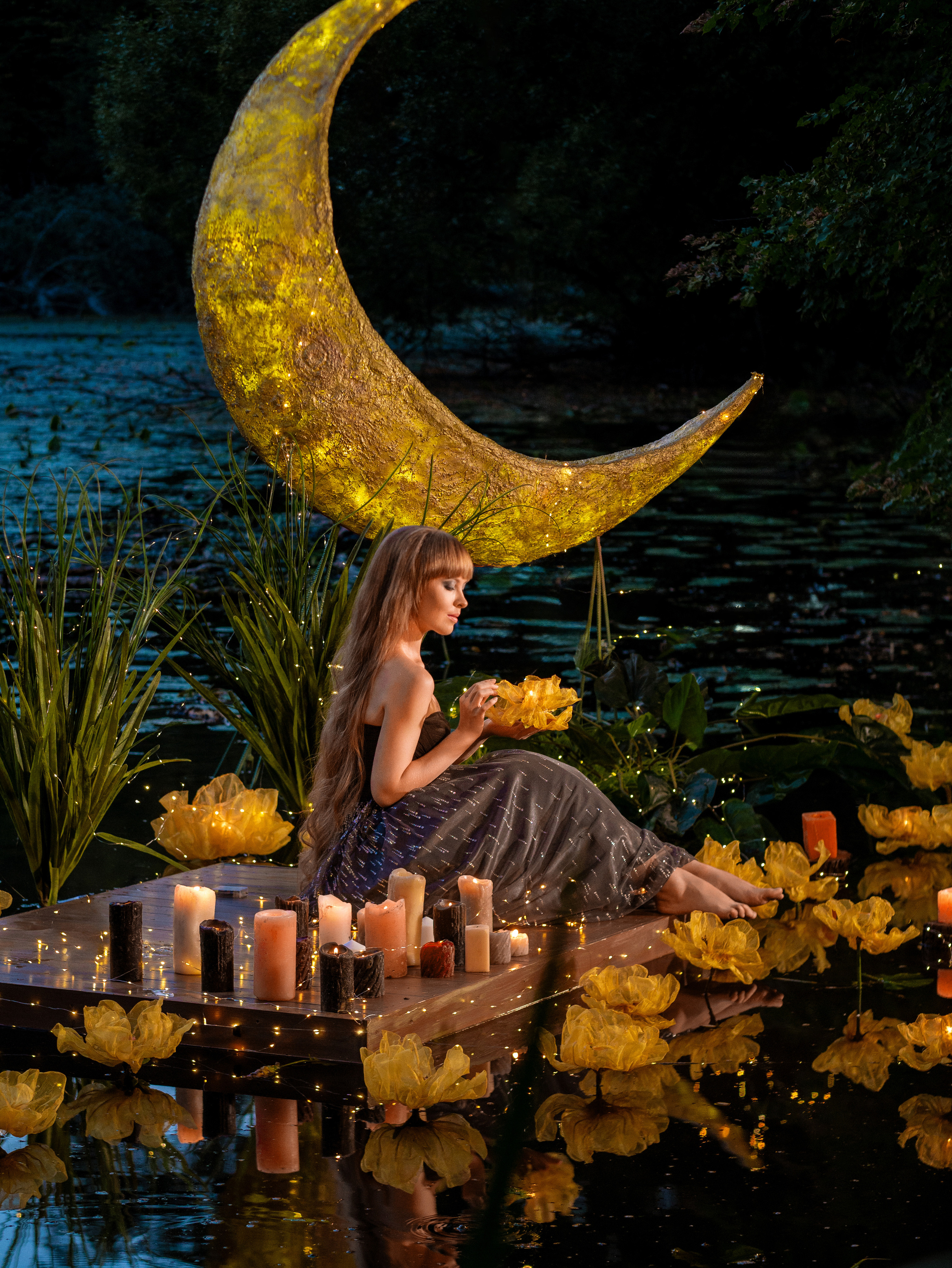 Луна на воде. Арт фотограф, женский фотограф Москва