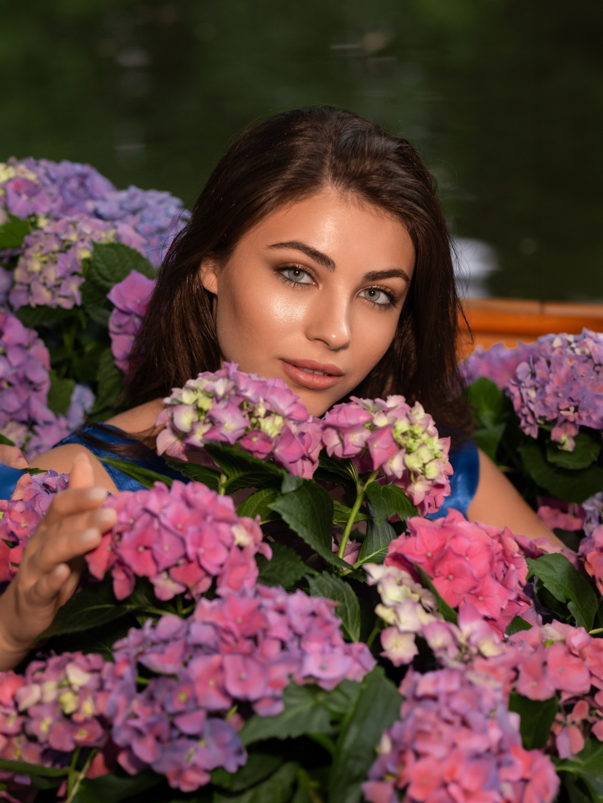 Лодка с гортензией. Арт фотограф, женский фотограф Москва